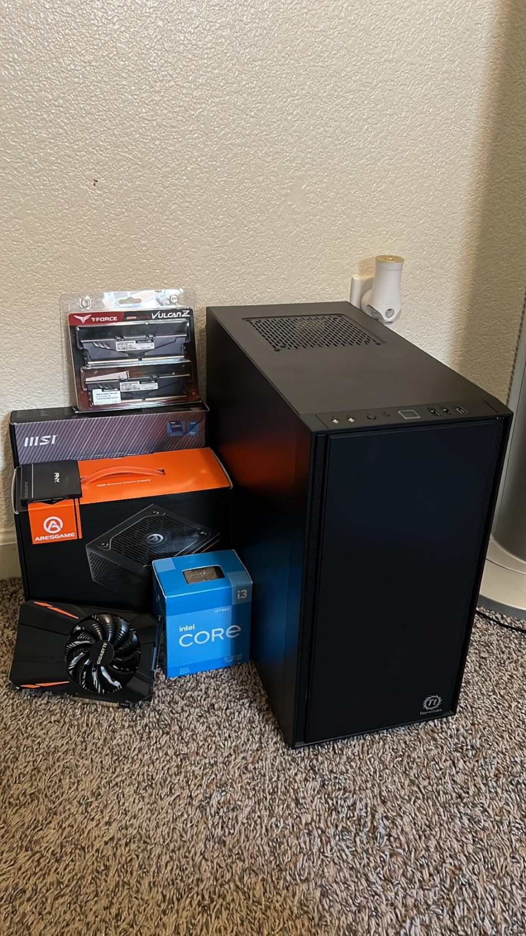 Intel Core 12th Gen i3-12100F Desktop CPU Processor with PCIe Gen 5.0 & 4.0 support, DDR5 and DDR4 support. Discrete graphics required. - Customer Photo 1