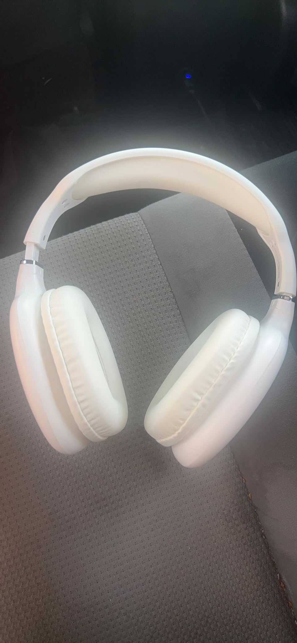 HyperGear Wireless Headphones Customer Review HyperGear Wireless Headphones - Customer Photo 2