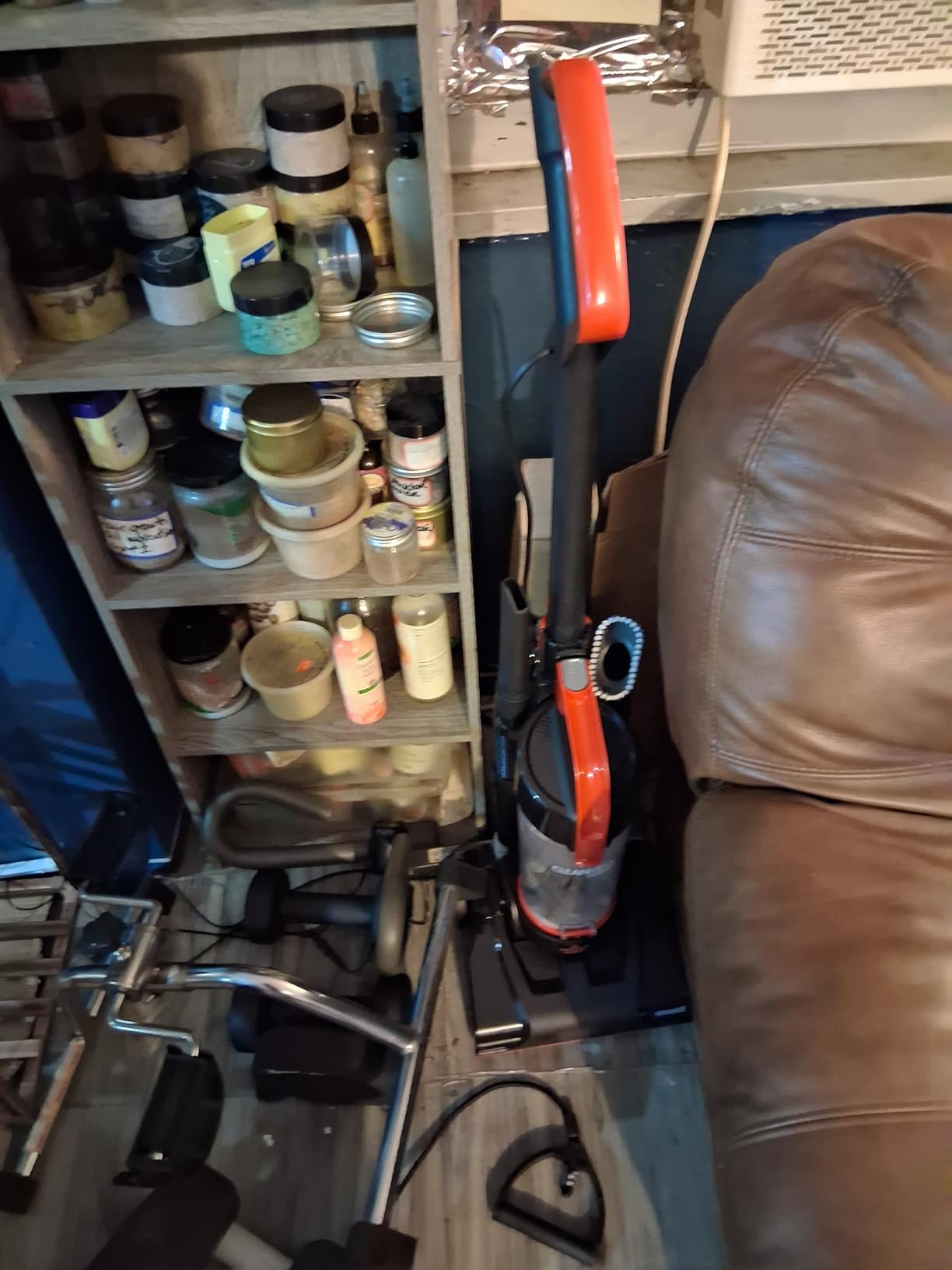 BISSELL CleanView Compact Turbo Upright Vacuum with Quick Release Wand, Full Size Power, Compact Size for Apartments & Dorms, 3437F Customer Review BISSELL CleanView Compact Turbo Upright Vacuum with Quick Release Wand, Full Size Power, Compact Size for Apartments & Dorms, 3437F - Customer Photo 2