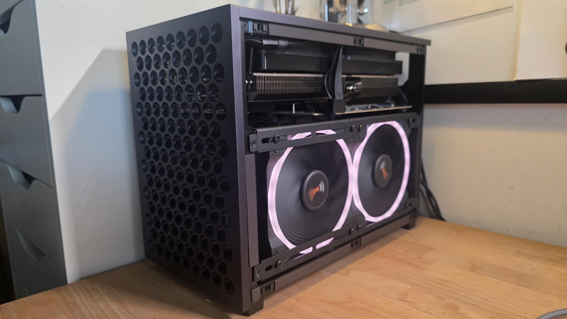 be quiet! Pure Loop 2 FX 280mm, CPU Liquid Cooler for Intel Core i3/i5/i7 or AMD Ryzen 3/5/7, ARGB LED Illumination, 2X Light Wings PWM high-Speed Fan -BW014 Customer Review be quiet! Pure Loop 2 FX 280mm, CPU Liquid Cooler for Intel Core i3/i5/i7 or AMD Ryzen 3/5/7, ARGB LED Illumination, 2X Light Wings PWM high-Speed Fan -BW014 - Customer Photo 1