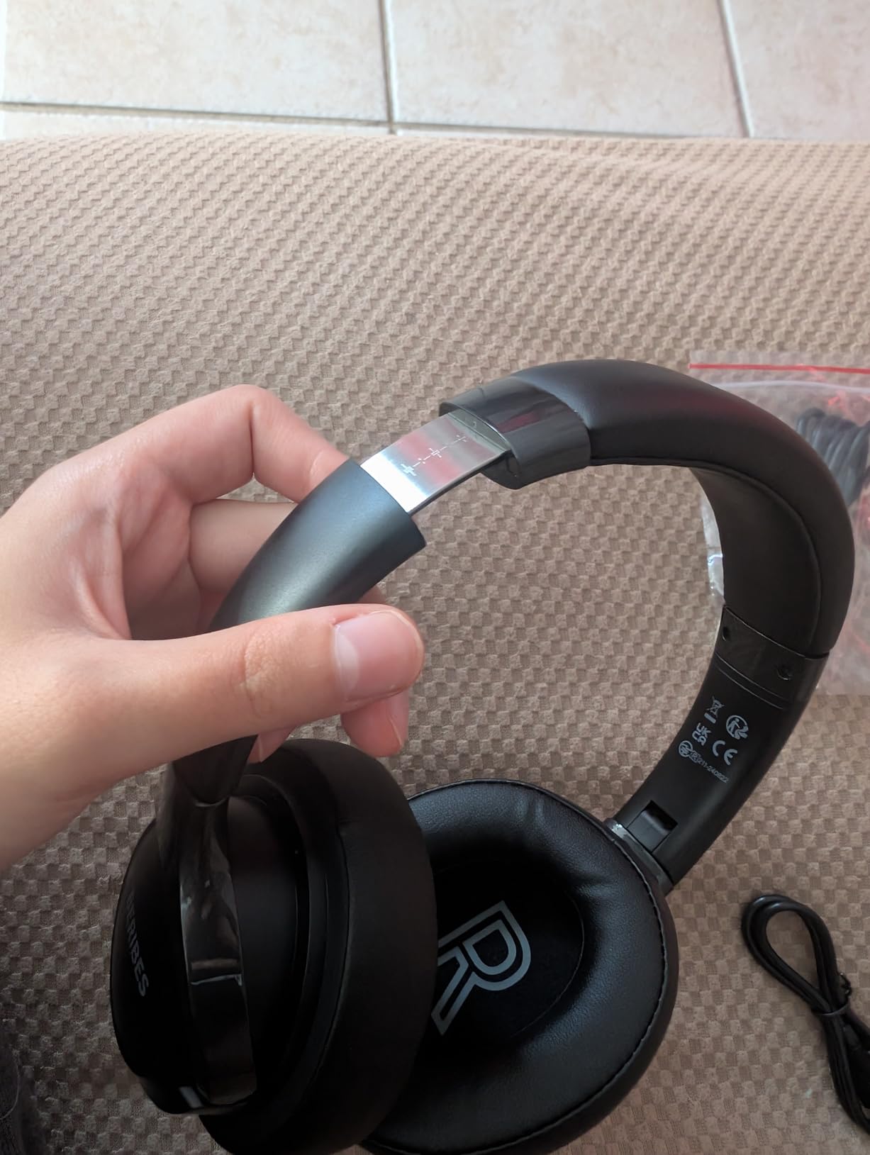 BERIBES Bluetooth Headphones Over Ear, 65H Playtime and 6 EQ Music Modes Wireless Headphones with Microphone, HiFi Stereo Foldable Lightweight Headsets, Deep Bass for Home Office Cellphone PC Ect. - Customer Photo 2