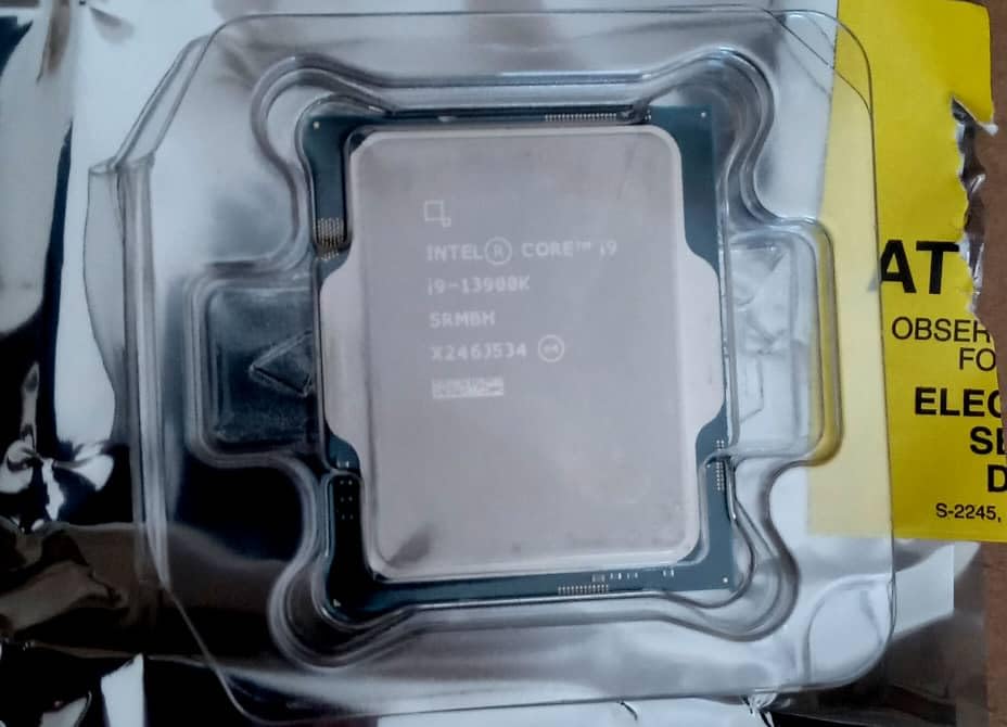 Intel Core i9-13900K Desktop Processor 24 cores (8 P-cores + 16 E-cores) 36M Cache, up to 5.8 GHz Customer Review Intel Core i9-13900K Desktop Processor 24 cores (8 P-cores + 16 E-cores) 36M Cache, up to 5.8 GHz - Customer Photo 1