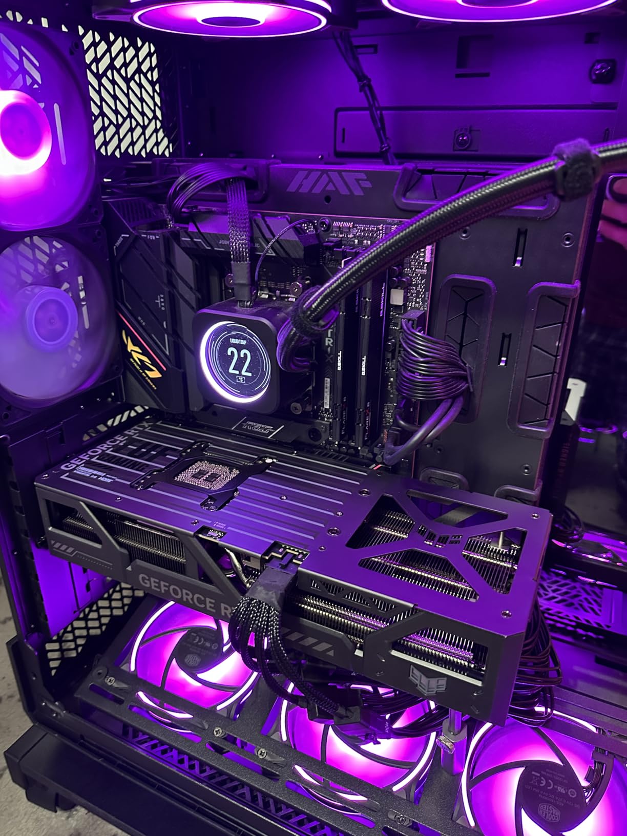 ASUS TUF GeForce RTX® 4090 OC Edition Gaming Graphics Card (PCIe 4.0, 24GB GDDR6X, HDMI 2.1a, DisplayPort 1.4a) - Customer Photo 1