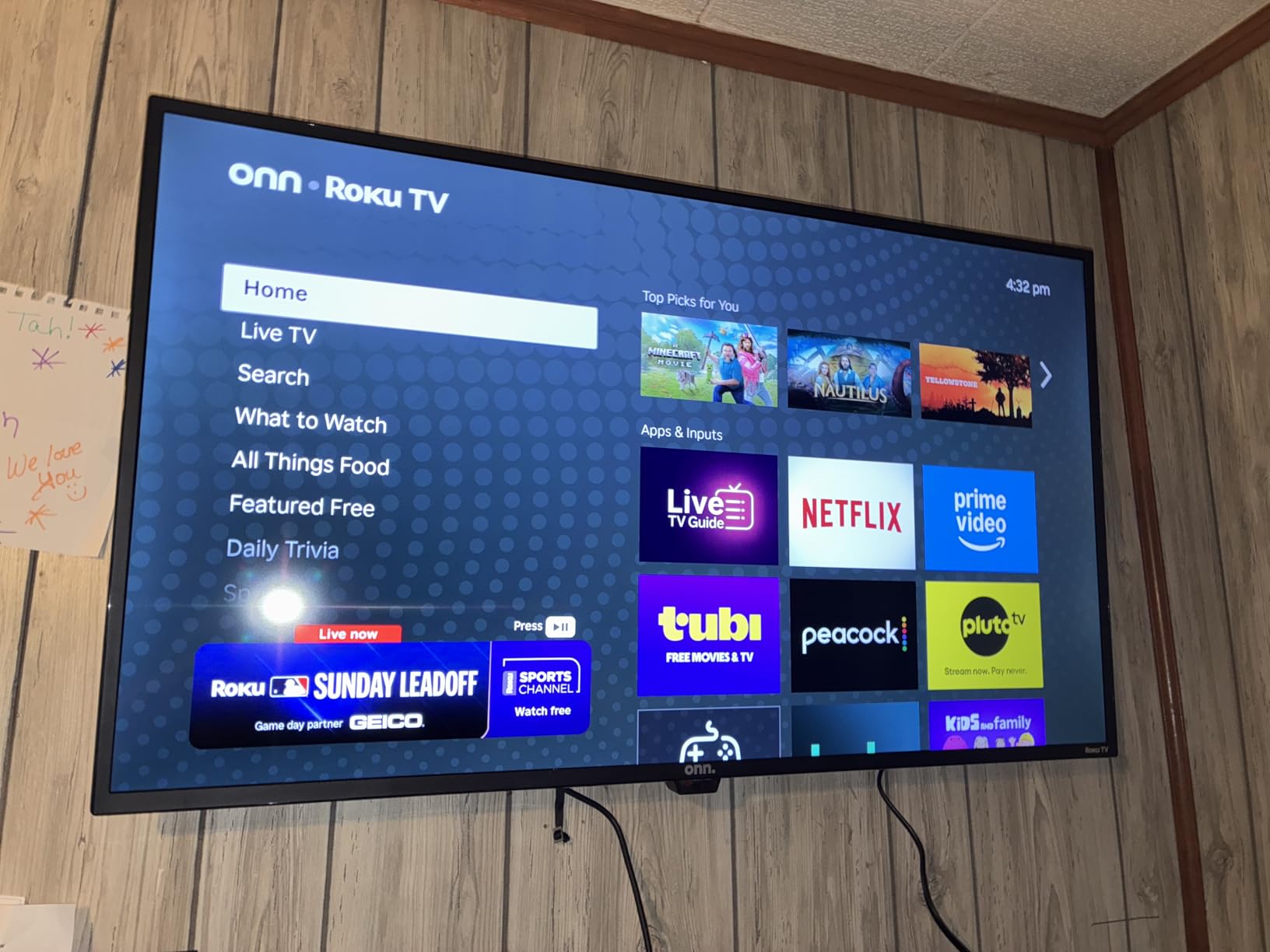 ONN 32-inch Roku Smart TV LED + Free Wall Mount with Wi-Fi Connectivity Customer Review ONN 32-inch Roku Smart TV LED + Free Wall Mount with Wi-Fi Connectivity - Customer Photo 2