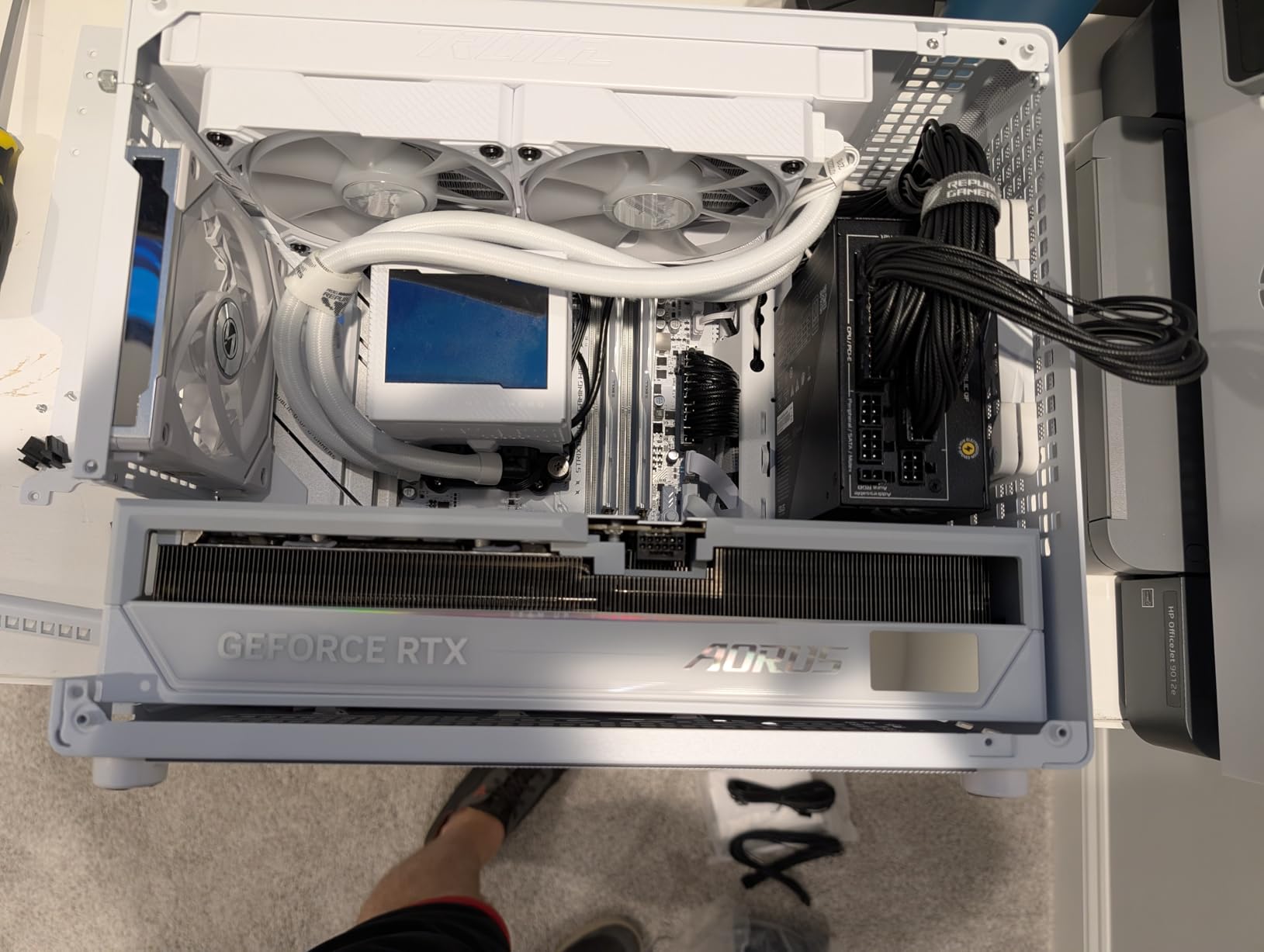 GIGABYTE GV-N4090AERO OC-24GD GeForce RTX 4090 AERO OC 24G Graphics Card, 3X WINDFORCE Fans, 24GB 384-bit GDDR6X Customer Review GIGABYTE GV-N4090AERO OC-24GD GeForce RTX 4090 AERO OC 24G Graphics Card, 3X WINDFORCE Fans, 24GB 384-bit GDDR6X - Customer Photo 1