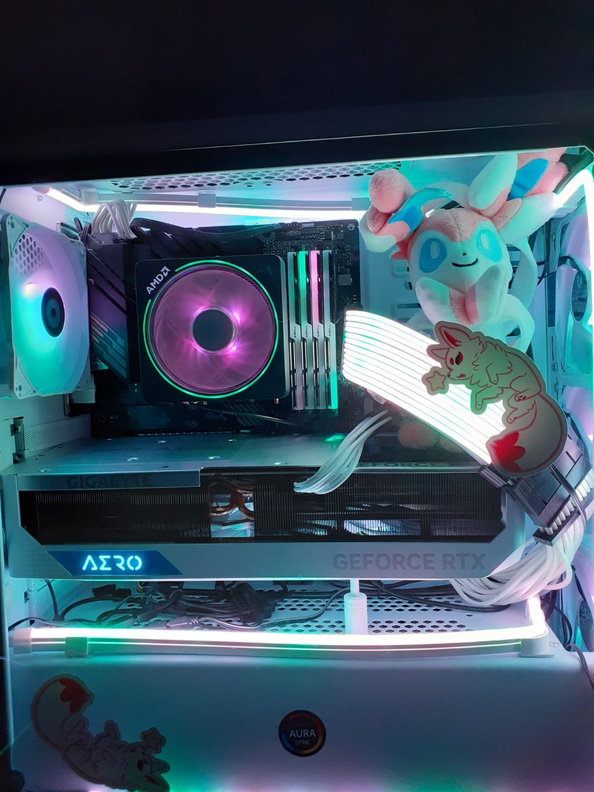 GIGABYTE GV-N4090AERO OC-24GD GeForce RTX 4090 AERO OC 24G Graphics Card, 3X WINDFORCE Fans, 24GB 384-bit GDDR6X, Video Card - Customer Photo 1