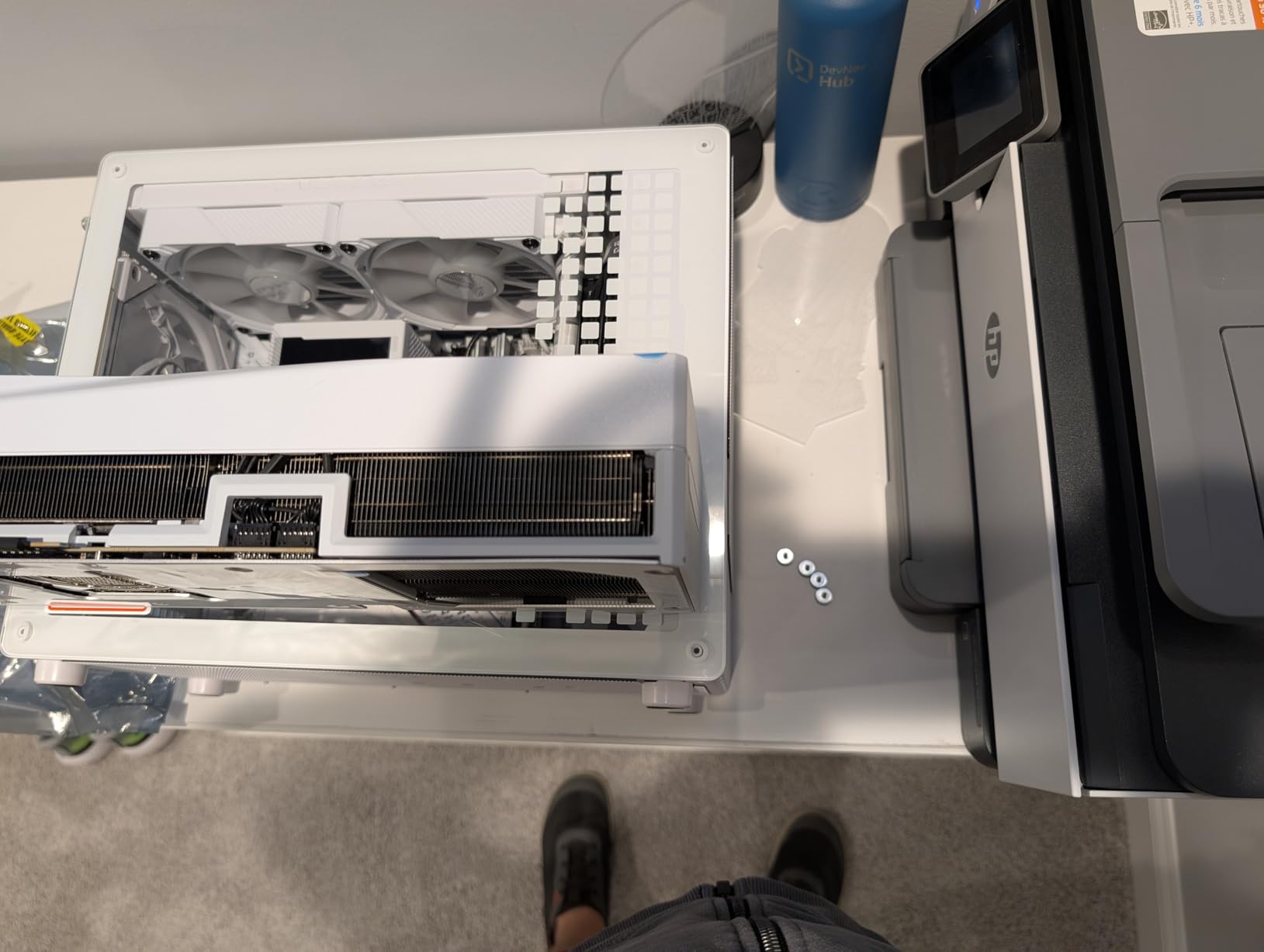 GIGABYTE GV-N4090AERO OC-24GD GeForce RTX 4090 AERO OC 24G Customer Review GIGABYTE GV-N4090AERO OC-24GD GeForce RTX 4090 AERO OC 24G - Customer Photo 2