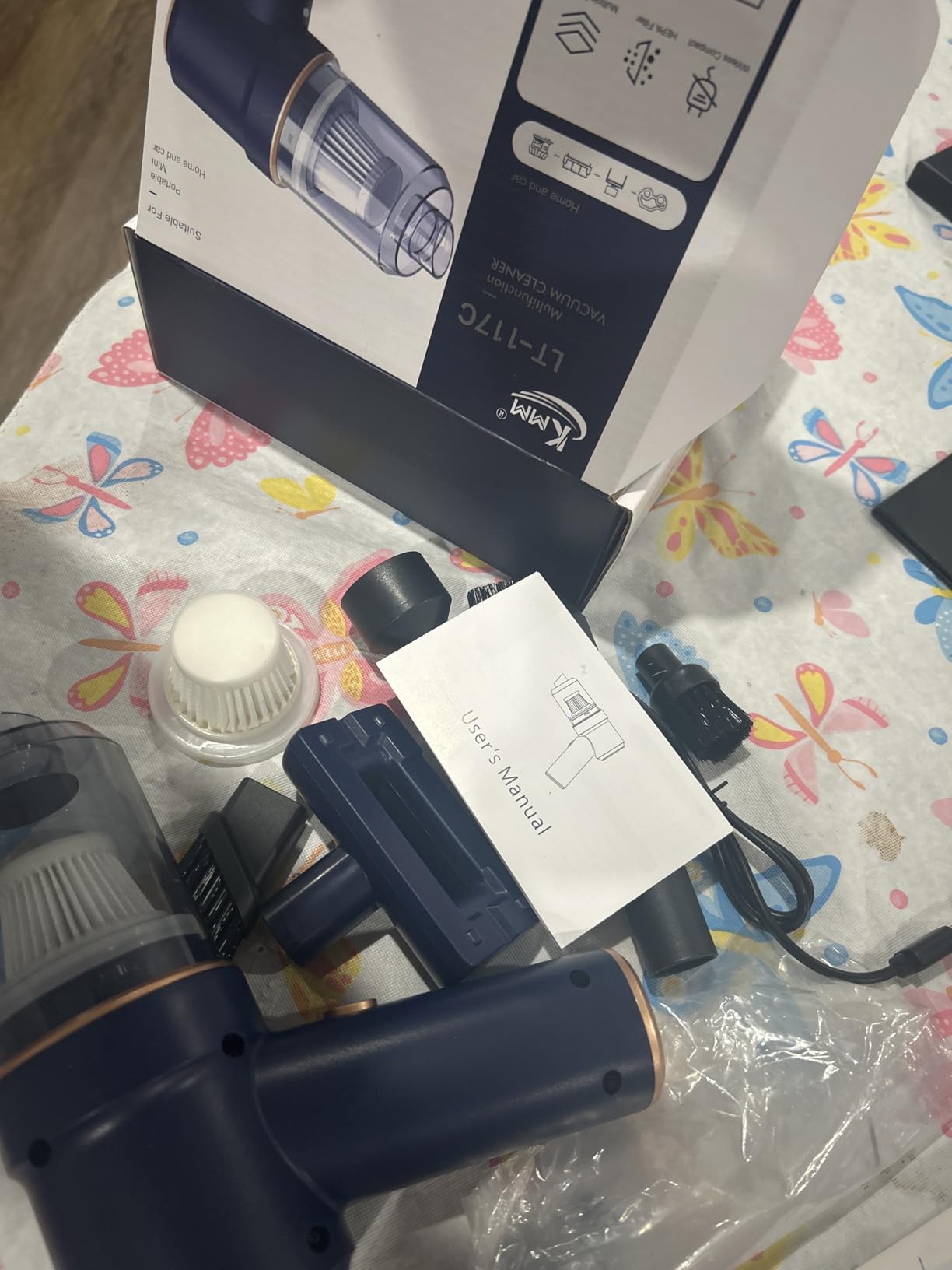 KMM Handheld Car Vacuum Cleaner, 9000Pa Vacuum Cleaner and Air Duster, 120W High Power Hand Held Vacuum with LED Light and Multi-Nozzles for Car, Home, Office, Pet Customer Review KMM Handheld Car Vacuum Cleaner, 9000Pa Vacuum Cleaner and Air Duster, 120W High Power Hand Held Vacuum with LED Light and Multi-Nozzles for Car, Home, Office, Pet - Customer Photo 1