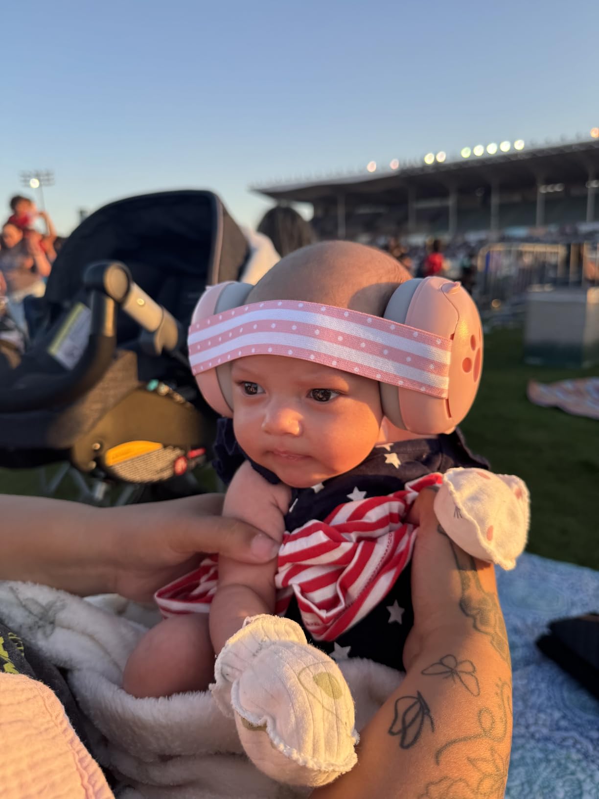 Baby Ear Muffs Noise Protection, 25dB Noise Cancelling Headphones for Infants Toddlers 0-36 Months Airplane Travel Essentials Customer Review Baby Ear Muffs Noise Protection, 25dB Noise Cancelling Headphones for Infants Toddlers 0-36 Months Airplane Travel Essentials - Customer Photo 1