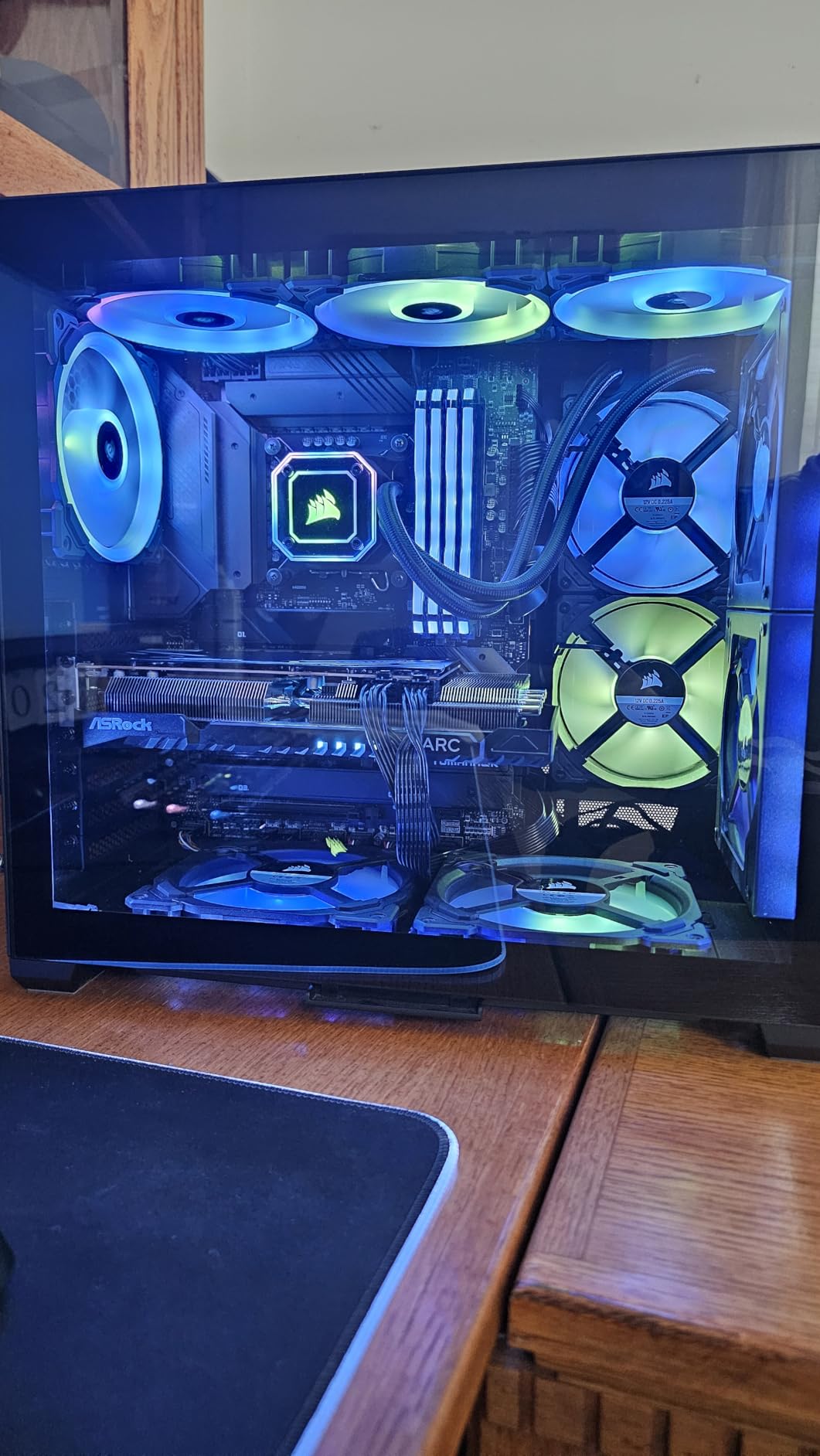 ASRock Intel Arc A770 Graphics Phantom Gaming 16G OC 2200 MHz 17.5 Gbps 256-bit GDDR6 7680x4320 DisplayPort HDMI 0dB Silent Cooling Video Card Customer Review ASRock Intel Arc A770 Graphics Phantom Gaming 16G OC 2200 MHz 17.5 Gbps 256-bit GDDR6 7680x4320 DisplayPort HDMI 0dB Silent Cooling Video Card - Customer Photo 2