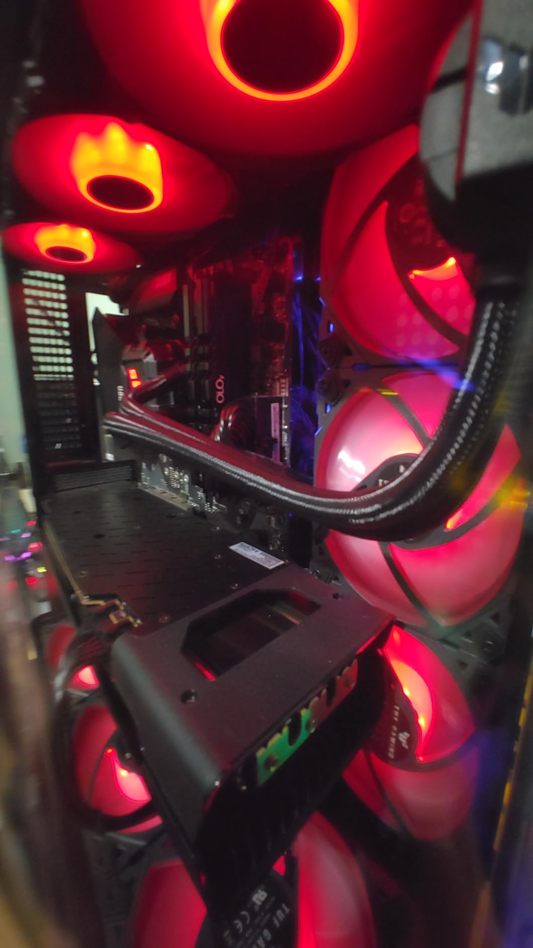 XFX Speedster MERC319 RX 7800 XT Black Gaming Graphics Card 16GB GDDR6 HDMI 3xDP - Customer Photo 1