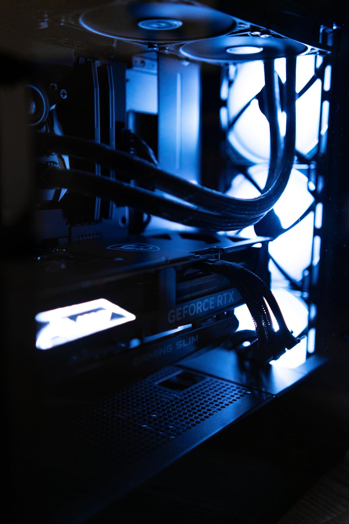 MSI Gaming GeForce RTX 4090 Gaming X Slim 24G Customer Review MSI Gaming GeForce RTX 4090 Gaming X Slim 24G - Customer Photo 1