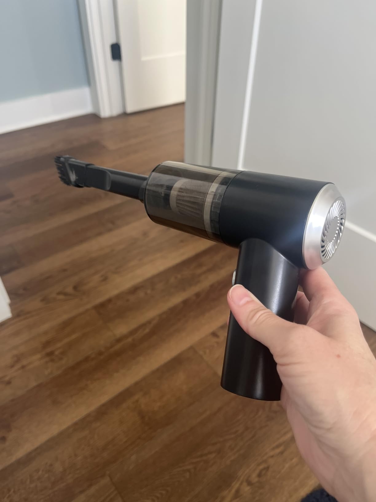 YUNYILAN Cordless Handheld Vacuum Cleaner, High Power Rechargeable Mini Portable Vacuum for Home, Office and Car Cleaning (Black) - Customer Photo 1