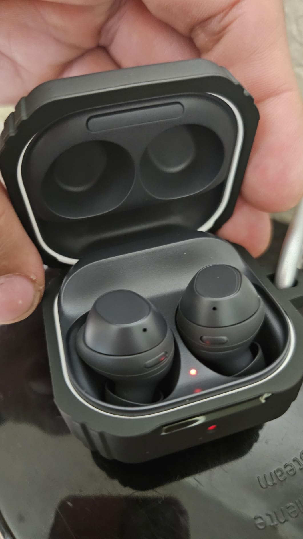 Galaxy Buds Fan Edition (FE) SM-R400, Active Noise-Cancelling, Wireless Bluetooth v5.2 Earbuds, Android 8.0 and Up - (Graphite) customer photo 1
