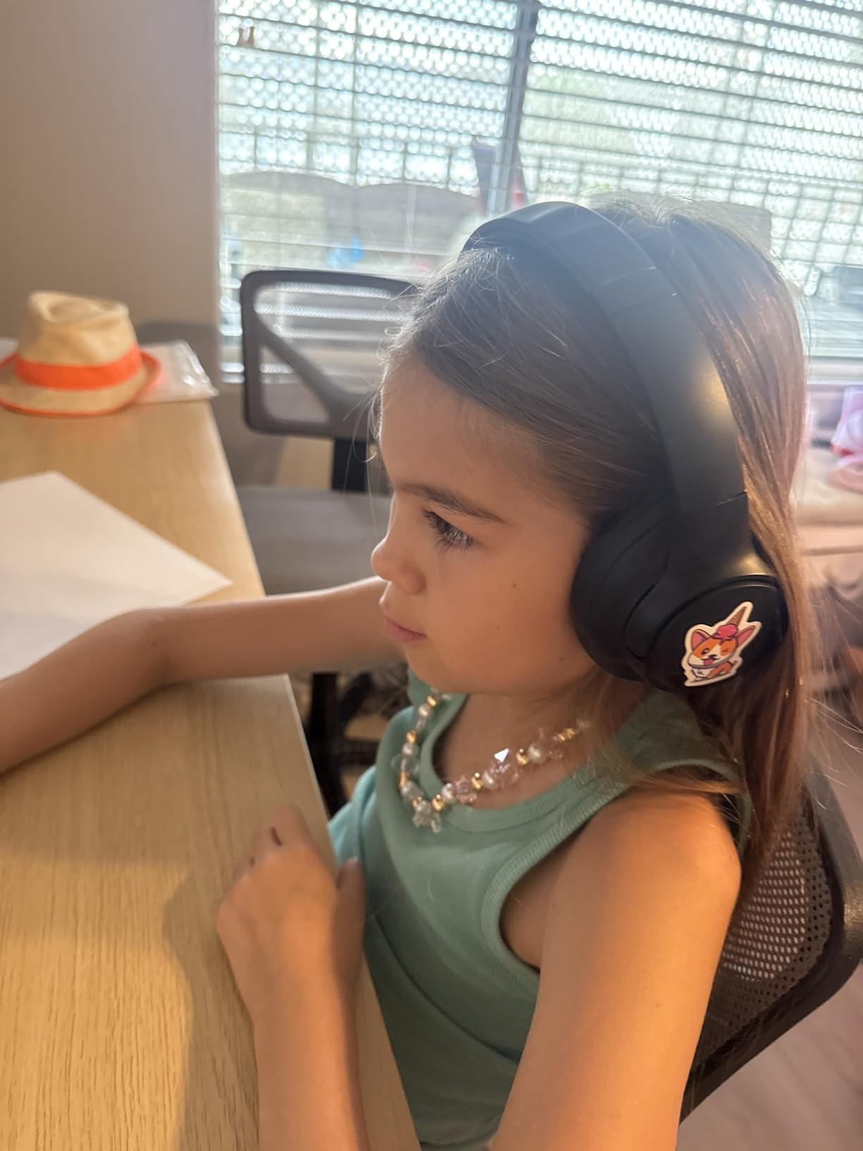 Eduiosma Active Noise Cancelling Headphones Customer Review Eduiosma Active Noise Cancelling Headphones - Customer Photo 1