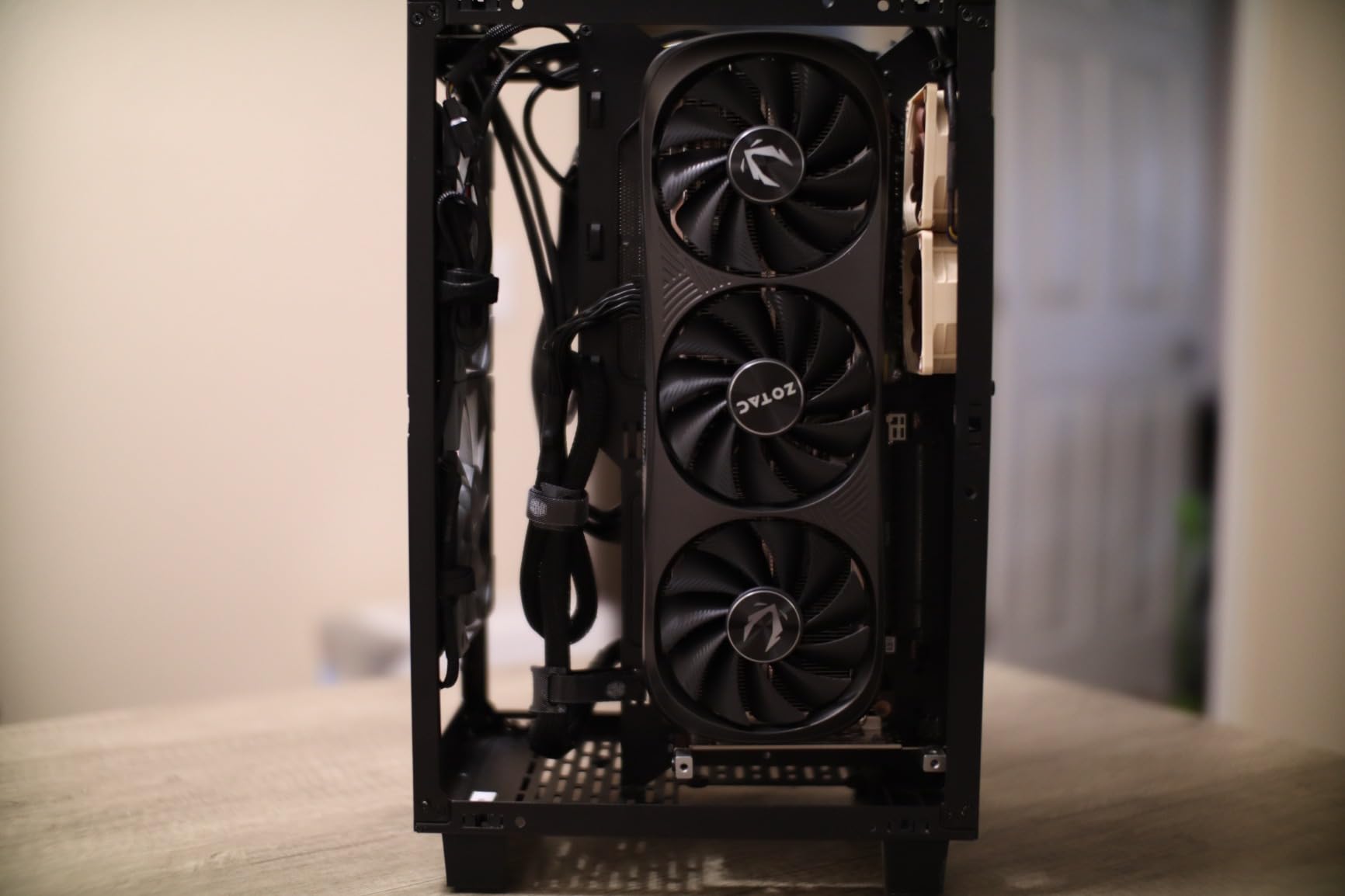 ZOTAC Gaming GeForce RTX 4080 Super Trinity Black Edition DLSS 3 16GB GDDR6X 256-bit 23 Gbps PCIE 4.0 Gaming Graphics Card, IceStorm 2.0 Advanced Cooling, Spectra RGB Lighting, ZT-D40820D-10P - Customer Photo 1