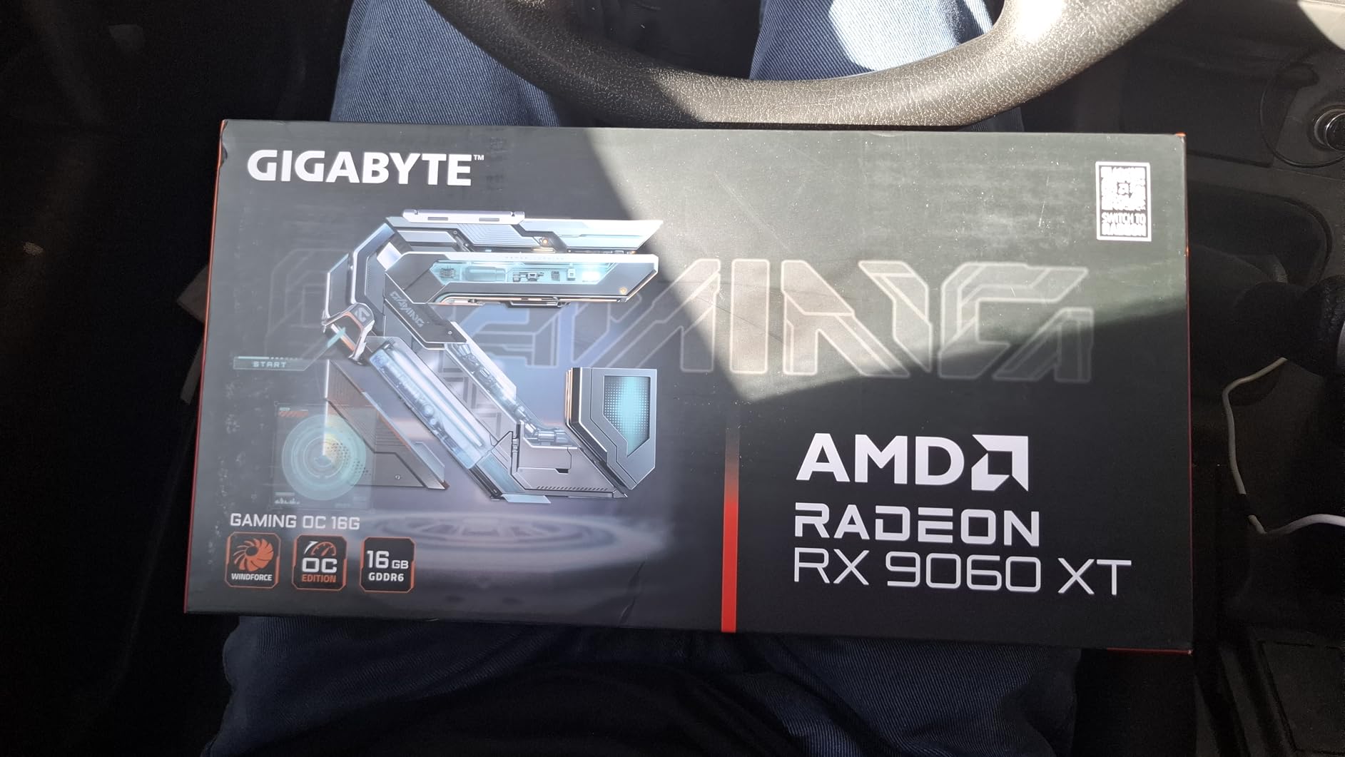 GIGABYTE Radeon RX 7600 XT Gaming OC 16G Graphics Card - Customer Photo 2