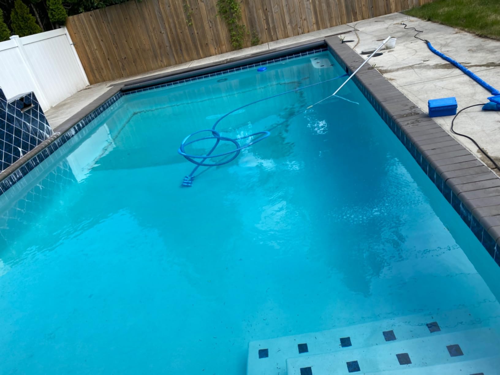 Pool Vacuum Head with Wheels, Flexible Swimming Pool Vacuum Head with Swivel, Pool Cleaner Vac Head, 14''Heavy Duty Head for Inground & Above Ground Pool Customer Review Pool Vacuum Head with Wheels, Flexible Swimming Pool Vacuum Head with Swivel, Pool Cleaner Vac Head, 14''Heavy Duty Head for Inground & Above Ground Pool - Customer Photo 1