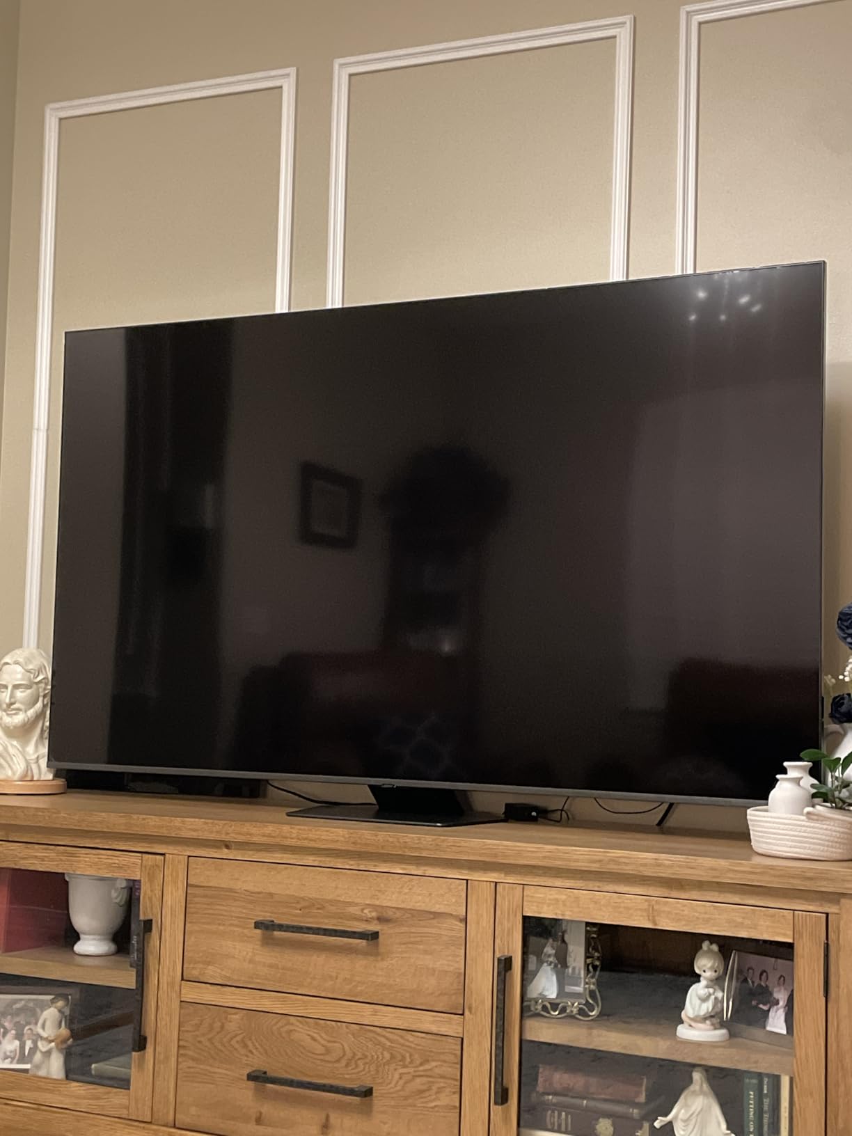 Samsung 75-Inch Class QLED 4K Q80D Series with Object Tracking Sound Lite Customer Review Samsung 75-Inch Class QLED 4K Q80D Series with Object Tracking Sound Lite - Customer Photo 1