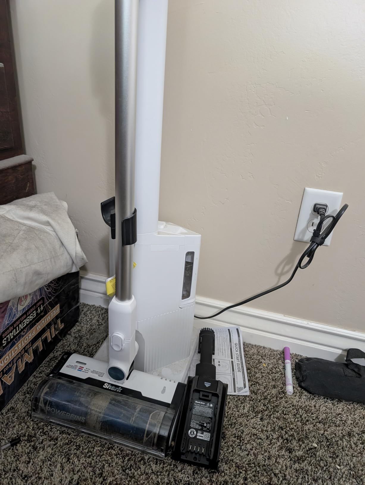 Shark Clean & Empty Cordless Stick Vacuum – Lightweight Cordless with HEPA Filter, Portable, Rechargeable, Auto-Empty System, Stick Vacuum for Pet Hair, Carpets & Hardfloor, White, BU3521 Customer Review Shark Clean & Empty Cordless Stick Vacuum – Lightweight Cordless with HEPA Filter, Portable, Rechargeable, Auto-Empty System, Stick Vacuum for Pet Hair, Carpets & Hardfloor, White, BU3521 - Customer Photo 2