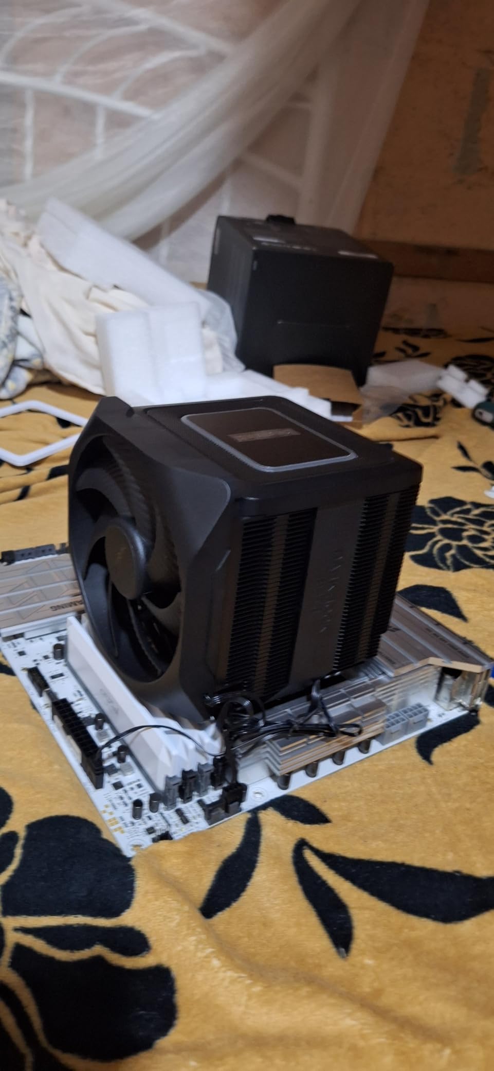 be quiet Dark Rock 5 CPU air Cooler | Extremely high Cooling Performance | 6 high-Performance Heat Pipes | Silent Wings 4 120mm PWM Fan | high RAM and VRM Cooler Compatibility | BK035 - Customer Photo 2