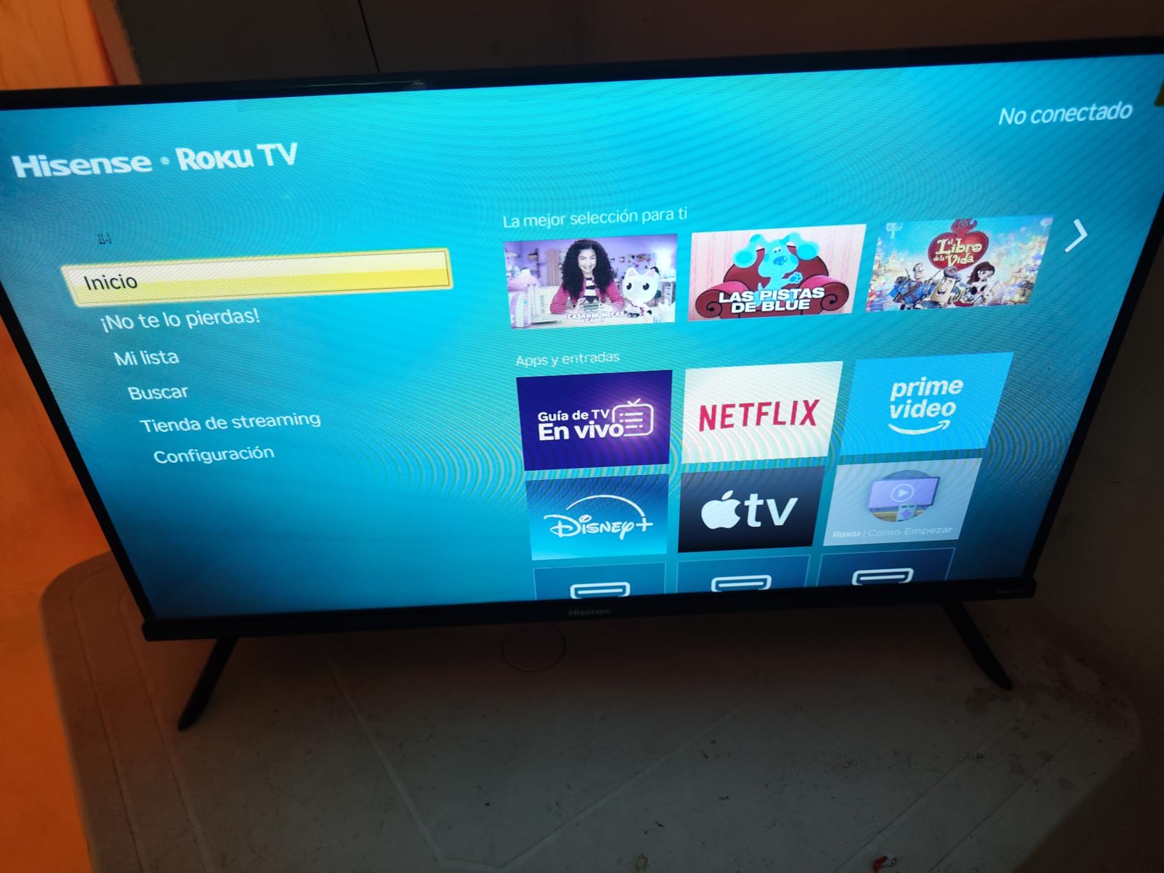 Hisense 32-Inch Class A4 Series HD 720p Smart Roku TV with Alexa Compatibility (32A4HNR) Customer Review Hisense 32-Inch Class A4 Series HD 720p Smart Roku TV with Alexa Compatibility (32A4HNR) - Customer Photo 1