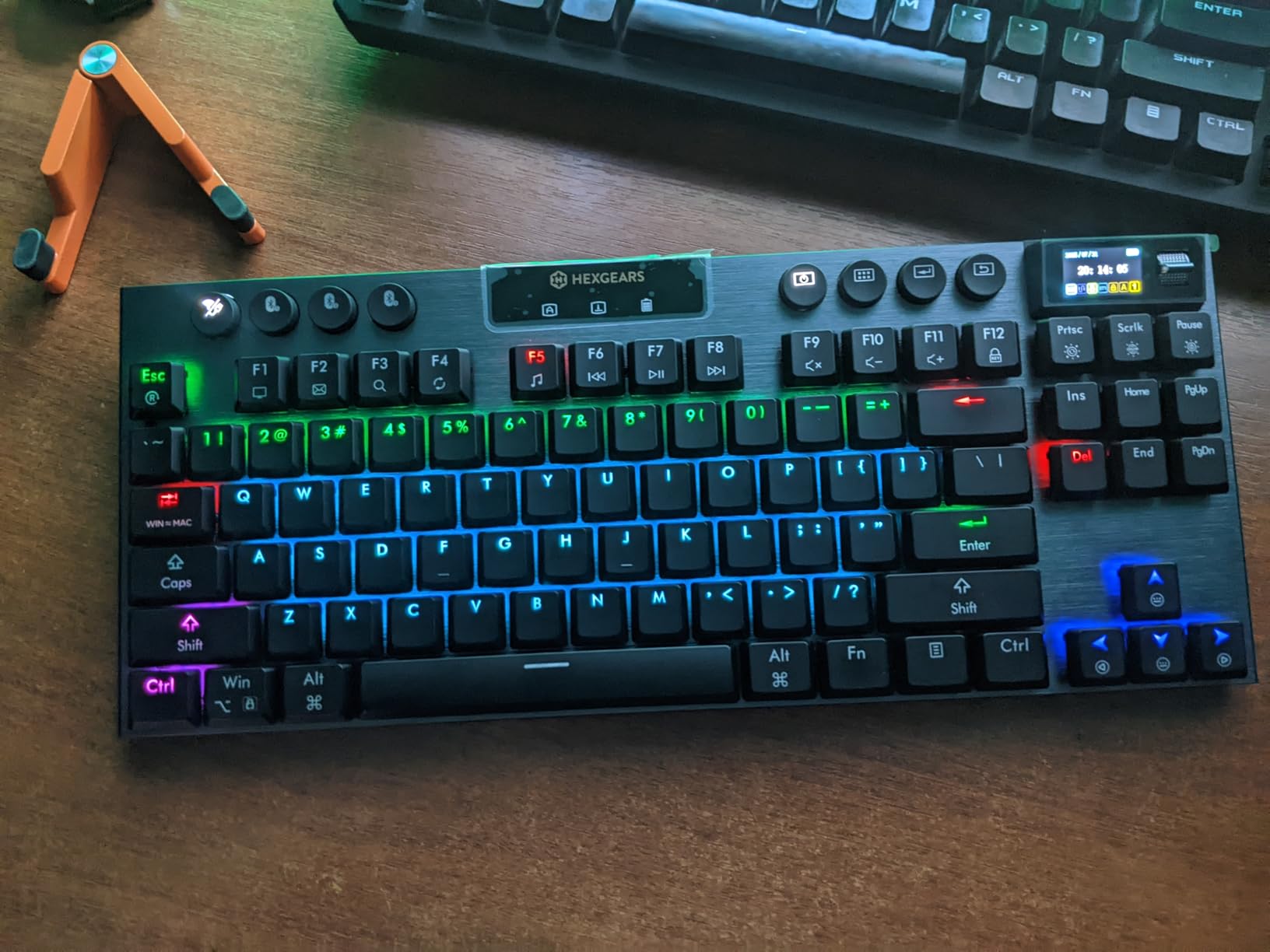Hexgears Immersion A3 TKL Wireless Mechanical Gaming Keyboard, Bluetooth/2.4G/USB-C Hot-Swappable Low-Profile Keyboard with Tactile Switches, 16.8M RGB Backlit, Display Screen & 5800mAh Battery(Black) - Customer Photo 1