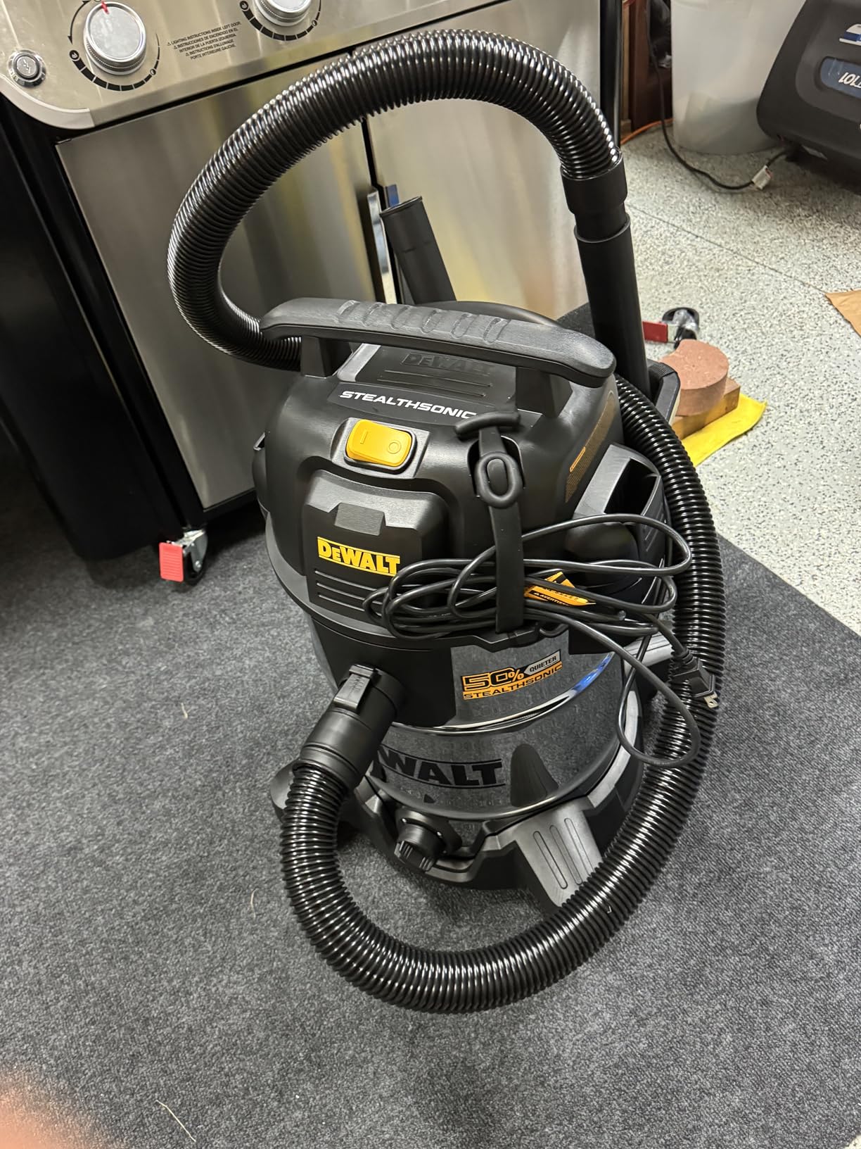 DEWALT 10 Gallon STEALTHSONIC Wet and Dry Shop Vacuum, Ultra Quiet Heavy Duty With Attachments, Powerful Outdoor Vac - Customer Photo 1