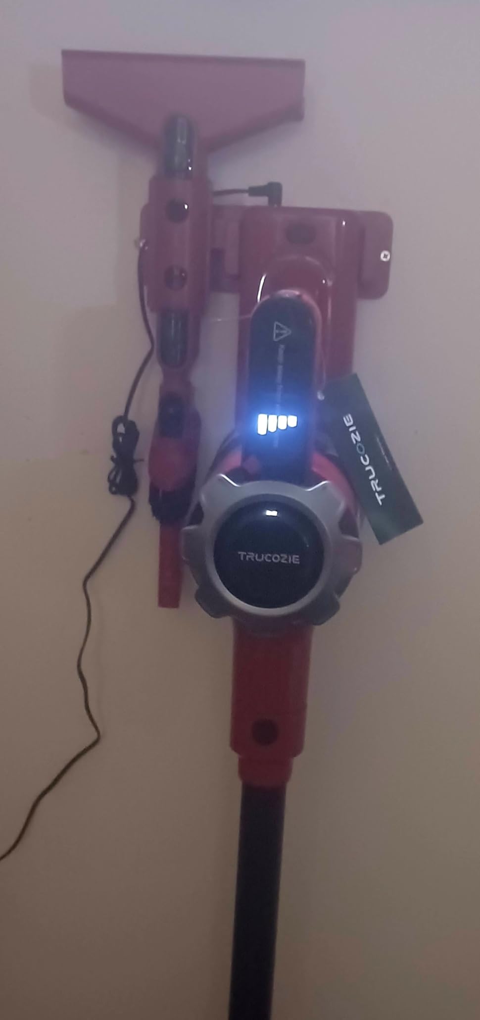 Cordless Vacuum Cleaner, 8-in-1 Lightweight Stick Vacuum with 45mins Runtime, Powerful Suction, Rechargeable Cordless Vacuum for Carpet, Tile, Pet Hair, Hardwood Floors, Black Customer Review Cordless Vacuum Cleaner, 8-in-1 Lightweight Stick Vacuum with 45mins Runtime, Powerful Suction, Rechargeable Cordless Vacuum for Carpet, Tile, Pet Hair, Hardwood Floors, Black - Customer Photo 1