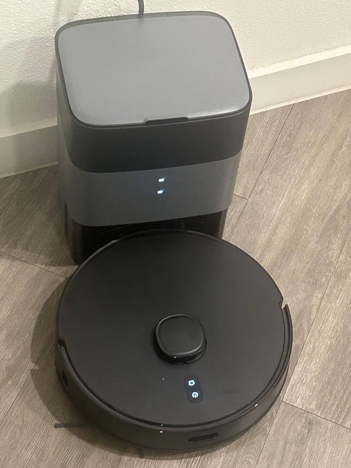 Robot Vacuum and Mop Combo, Self-Emptying, 60-Day Capacity, Schedule, 180mins Runtime, Home Mapping, Wi-Fi/App/Alexa/Remote, Robotic Vacuum Cleaner for Pet, Hard Floors, Carpet Customer Review Robot Vacuum and Mop Combo, Self-Emptying, 60-Day Capacity, Schedule, 180mins Runtime, Home Mapping, Wi-Fi/App/Alexa/Remote, Robotic Vacuum Cleaner for Pet, Hard Floors, Carpet - Customer Photo 1