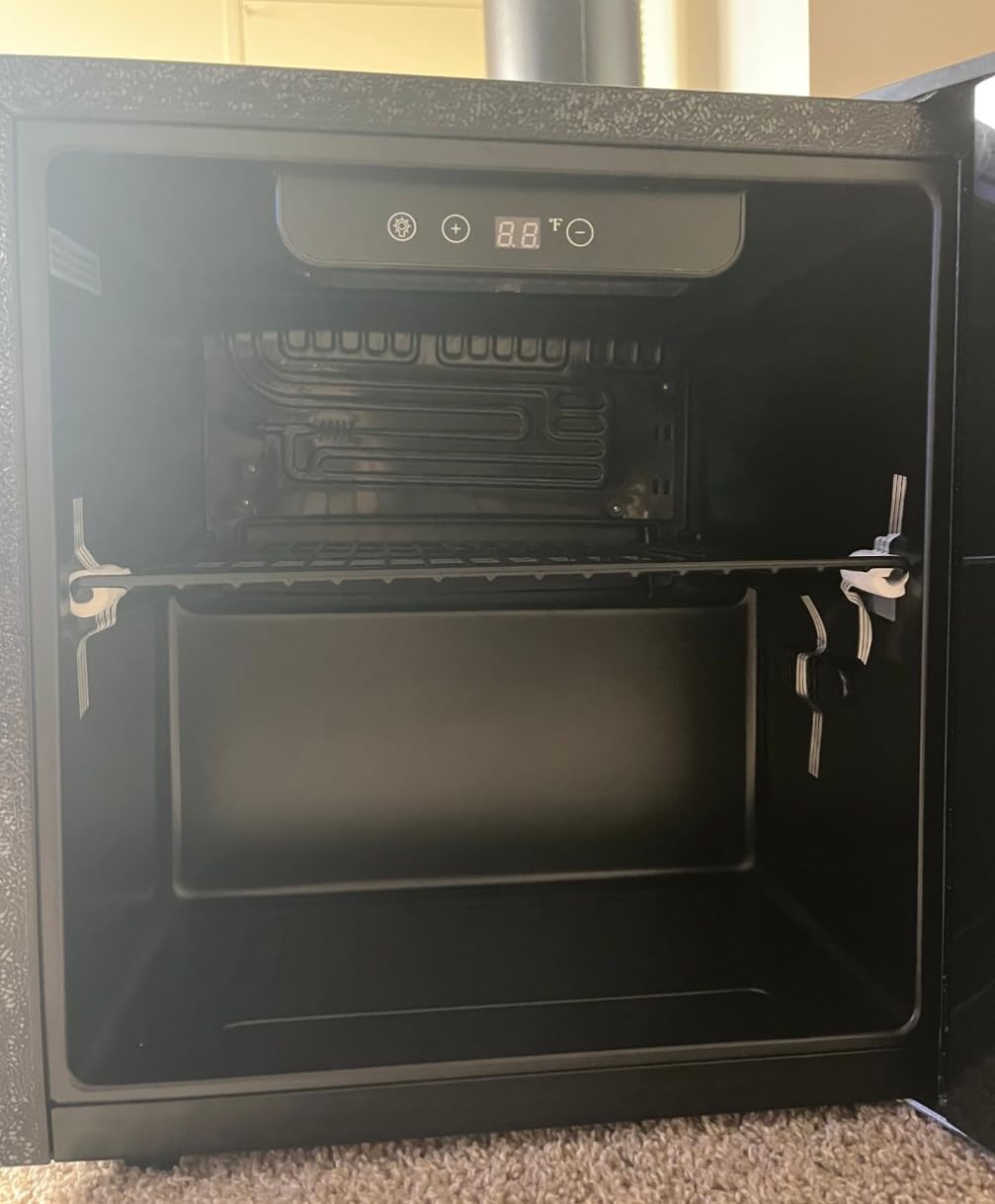 Mini Fridge 130 Can Beverage Refrigerator Cooler, 3.2 Cu.Ft Drink Fridge for Soda Wine Beer, Adjustable Temperature Control for Home Office, Black Customer Review Mini Fridge 130 Can Beverage Refrigerator Cooler, 3.2 Cu.Ft Drink Fridge for Soda Wine Beer, Adjustable Temperature Control for Home Office, Black - Customer Photo 1