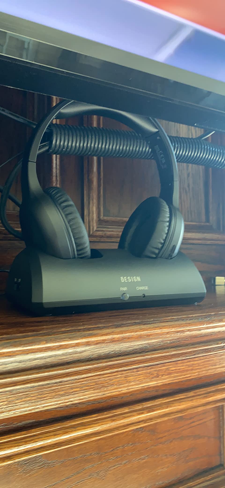 BESIGN BTH02 Wireless Headphones for TV Watching with Bluetooth Transmitter Charging Dock, TV Headphones Wireless for Seniors, Bluetooth Headsets, 100ft Range No Audio Delay Customer Review BESIGN BTH02 Wireless Headphones for TV Watching with Bluetooth Transmitter Charging Dock, TV Headphones Wireless for Seniors, Bluetooth Headsets, 100ft Range No Audio Delay - Customer Photo 2