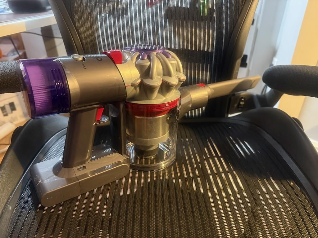 Dyson Car+Boat Handheld Vacuum - Customer Photo 2