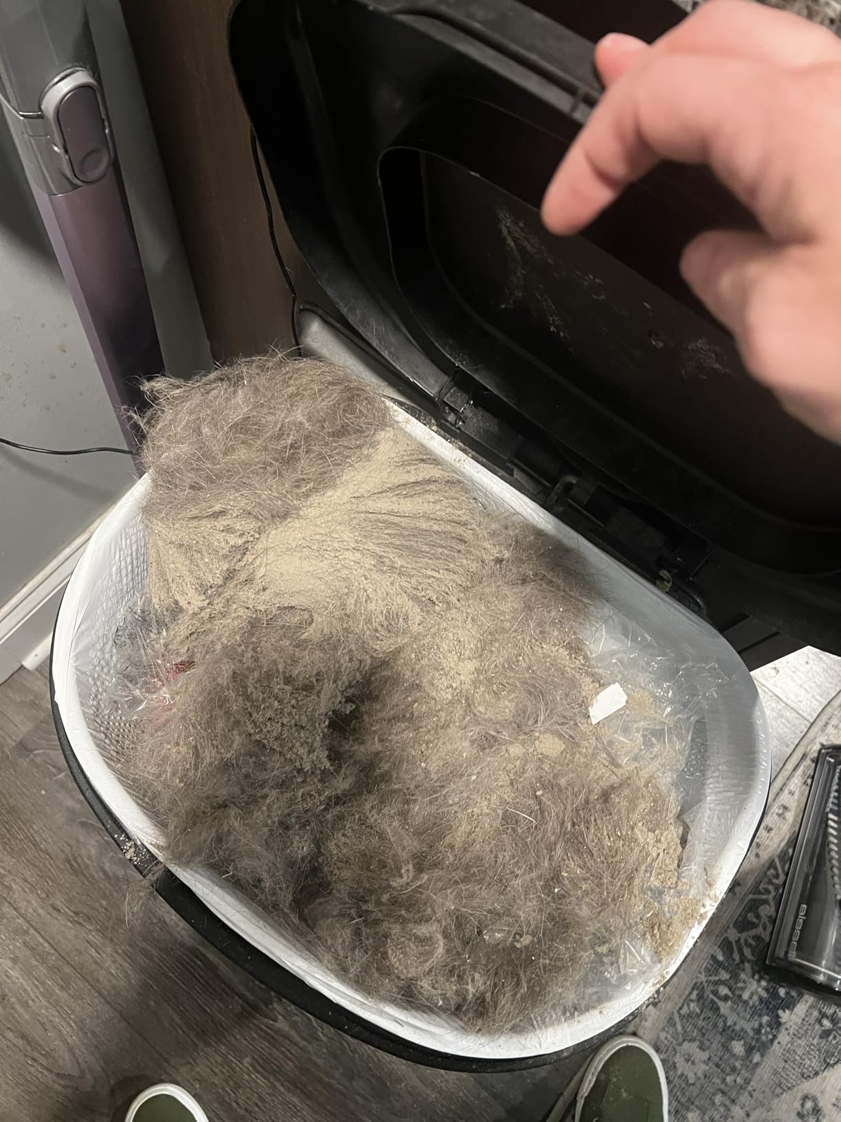 BISSELL Pet Hair Eraser Allergen Lift-Off with Powerful Suction, HEPA, Tangle-Free Brush Roll, 39883 Customer Review BISSELL Pet Hair Eraser Allergen Lift-Off with Powerful Suction, HEPA, Tangle-Free Brush Roll, 39883 - Customer Photo 1