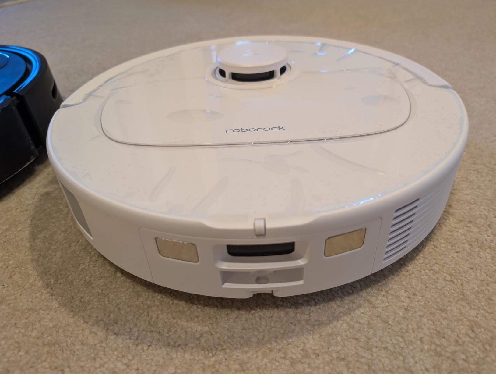 roborock Qrevo Series Robot Vacuum and Mop, 8000Pa Suction, Upgraded from Qrevo S, Anti-Tangle Brushes, Smart Obstacle Avoidance, Auto Mop Washing, All-in-One Dock, 200RPM Spinning Mops, Black(QV 35A) Customer Review roborock Qrevo Series Robot Vacuum and Mop, 8000Pa Suction, Upgraded from Qrevo S, Anti-Tangle Brushes, Smart Obstacle Avoidance, Auto Mop Washing, All-in-One Dock, 200RPM Spinning Mops, Black(QV 35A) - Customer Photo 2