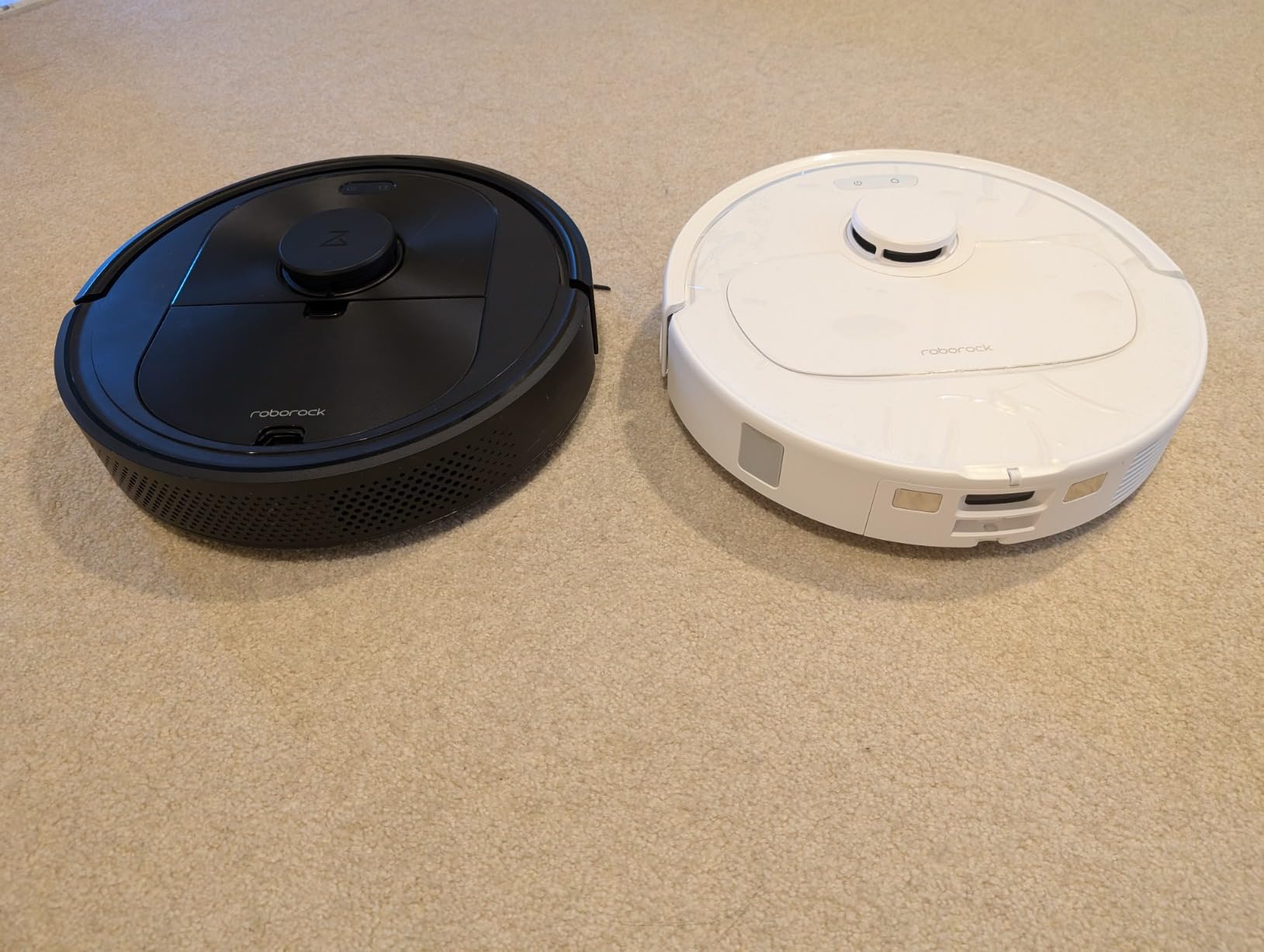 roborock Qrevo Series Robot Vacuum and Mop, 8000Pa Suction, Upgraded from Qrevo S, Anti-Tangle Brushes, Smart Obstacle Avoidance, Auto Mop Washing, All-in-One Dock, 200RPM Spinning Mops, Black(QV 35A) Customer Review roborock Qrevo Series Robot Vacuum and Mop, 8000Pa Suction, Upgraded from Qrevo S, Anti-Tangle Brushes, Smart Obstacle Avoidance, Auto Mop Washing, All-in-One Dock, 200RPM Spinning Mops, Black(QV 35A) - Customer Photo 2