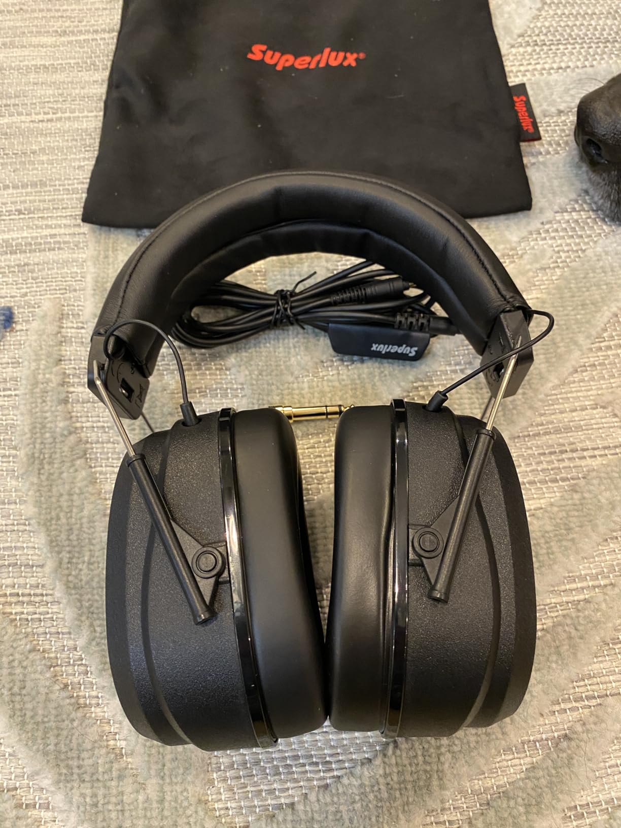 Superlux HD667 Professional Drummer Isolation Headphones Wired - 32 Ω Over Ear Headphones with Noise Cancelling, Closed Back, Noise Reduction for Ear Protection Recording Monitoring Guitar Keyboard Customer Review Superlux HD667 Professional Drummer Isolation Headphones Wired - 32 Ω Over Ear Headphones with Noise Cancelling, Closed Back, Noise Reduction for Ear Protection Recording Monitoring Guitar Keyboard - Customer Photo 1