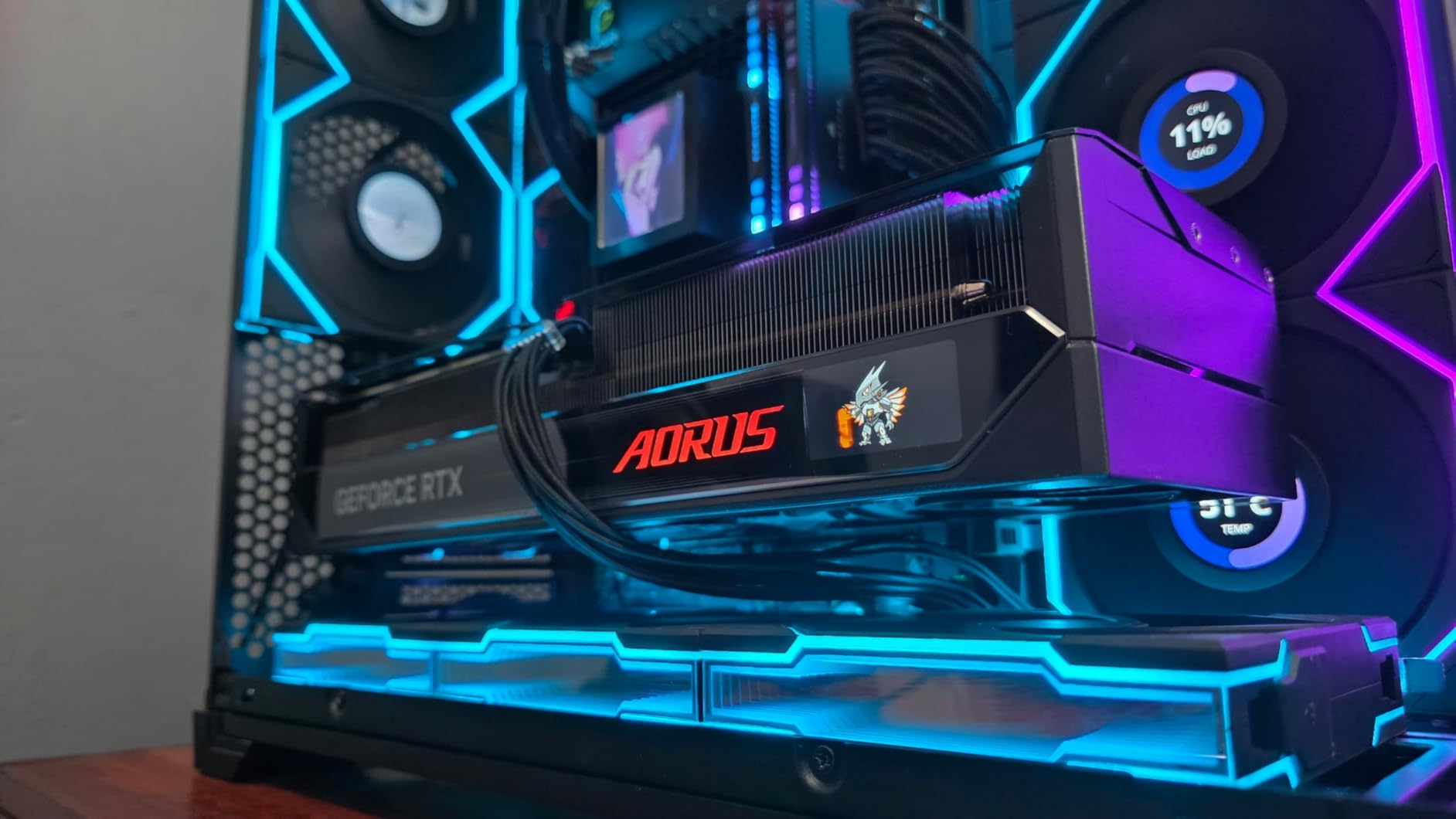 GIGABYTE GeForce RTX 5080 WINDFORCE OC SFF 16G Graphics Card, WINDFORCE Cooling System, 16GB 256-bit GDDR7, GV-N5080WF3OC-16GD Video Card - Customer Photo 1