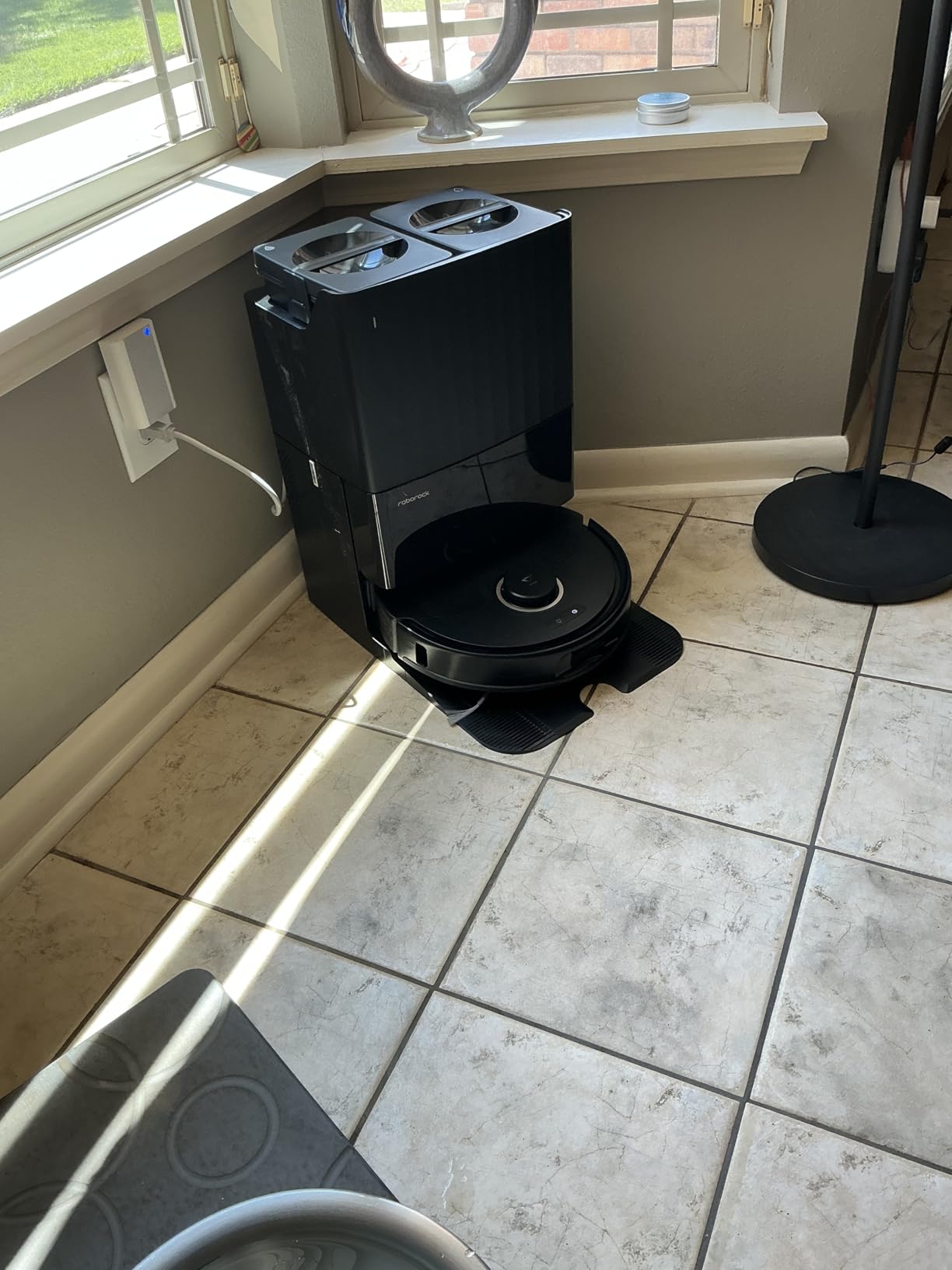 roborock Qrevo S5V Robot Vacuum and Mop, FlexiArm Edge Mopping, 12,000Pa Suction, Dual Zero-Tangle System, Smart Obstacle Avoidance, 10mm Mop Lifting, Auto Mop Washing&Drying, Self-Emptying&Refilling Customer Review roborock Qrevo S5V Robot Vacuum and Mop, FlexiArm Edge Mopping, 12,000Pa Suction, Dual Zero-Tangle System, Smart Obstacle Avoidance, 10mm Mop Lifting, Auto Mop Washing&Drying, Self-Emptying&Refilling - Customer Photo 2