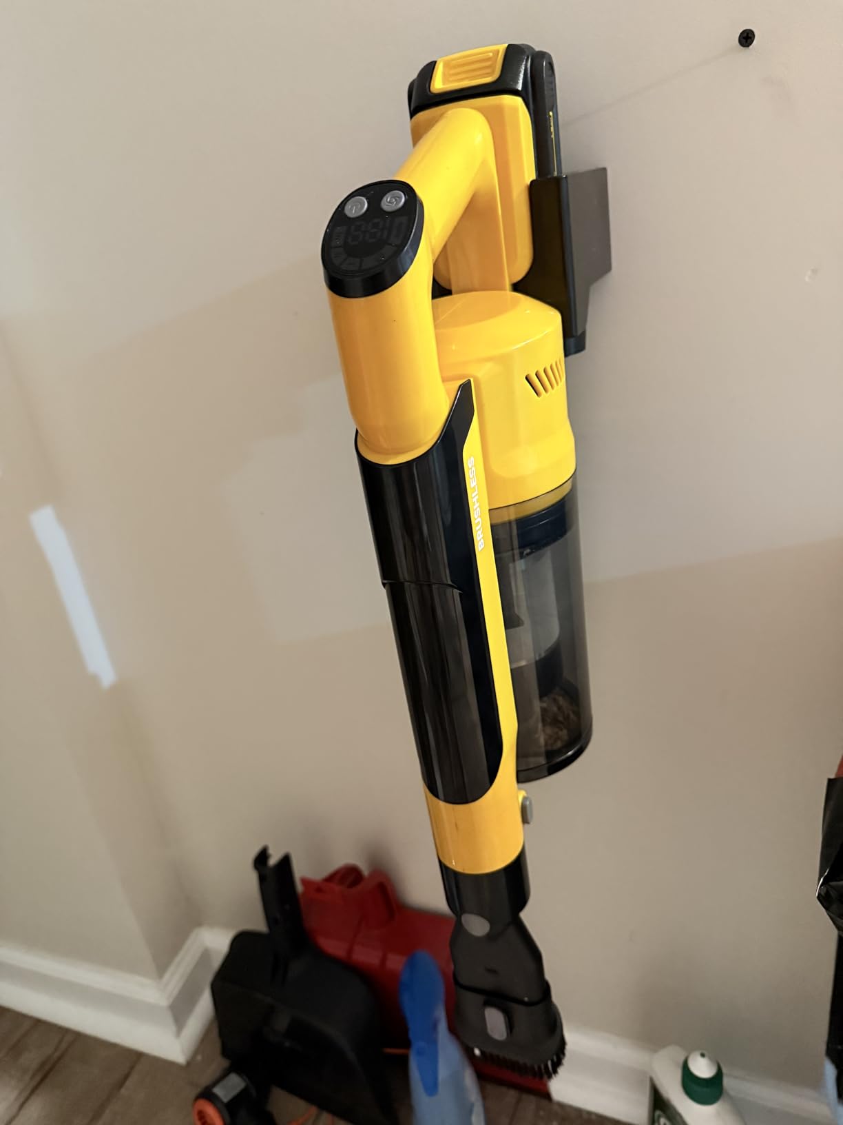 350W Cordless Vacuum Cleaner for Dewalt 20v Battery, 35kPa Brushless Lightweight Stick Vacuum with 3 Mode Suction, 6 in 1 Stick Vacuum Cleaner with HEPA for Floor, Carpet, Car (Battery Not Included) Customer Review 350W Cordless Vacuum Cleaner for Dewalt 20v Battery, 35kPa Brushless Lightweight Stick Vacuum with 3 Mode Suction, 6 in 1 Stick Vacuum Cleaner with HEPA for Floor, Carpet, Car (Battery Not Included) - Customer Photo 1