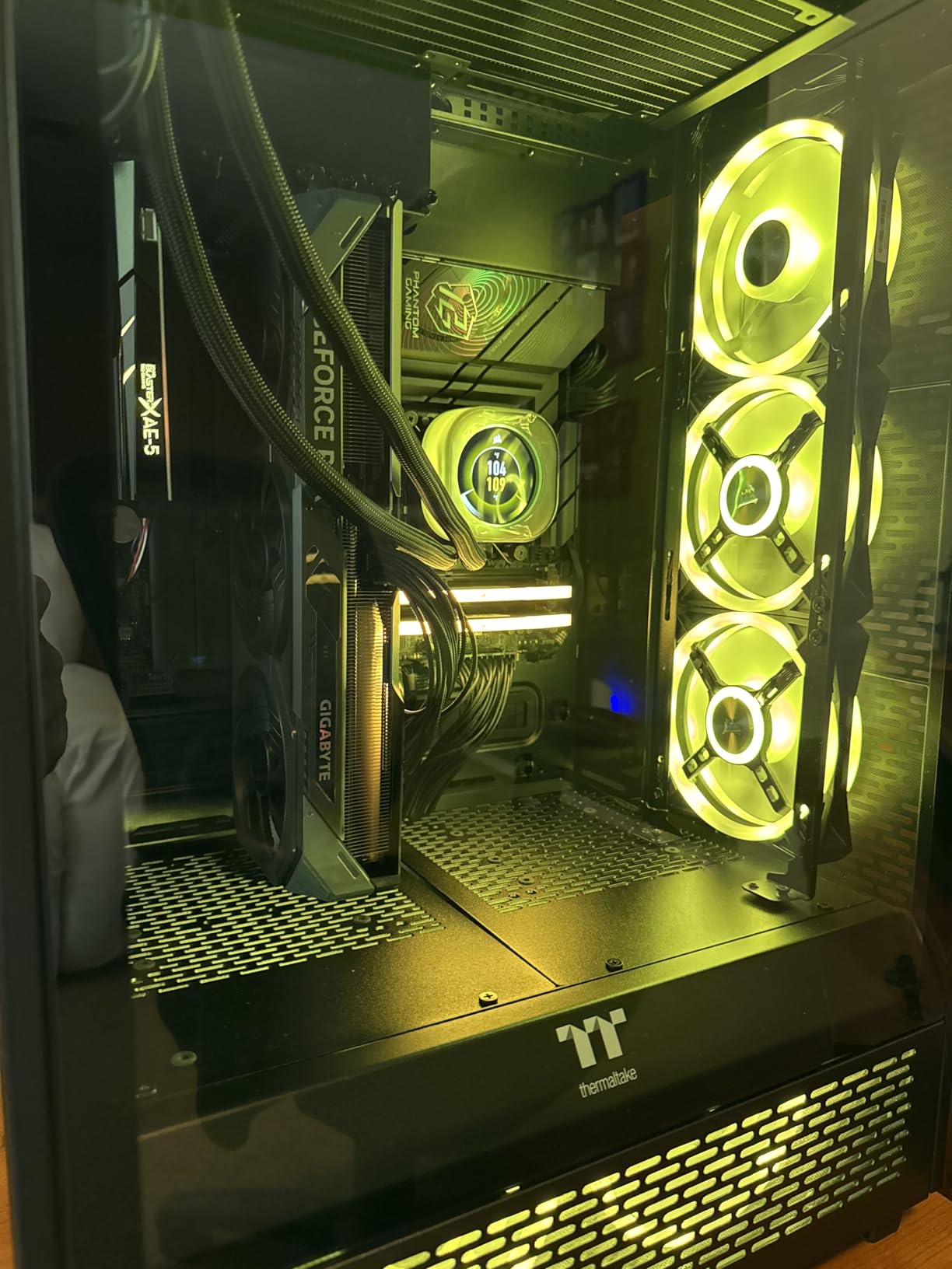 GIGABYTE GeForce RTX 5070 WINDFORCE OC SFF 12G Graphics Card Customer Review GIGABYTE GeForce RTX 5070 WINDFORCE OC SFF 12G Graphics Card - Customer Photo 2