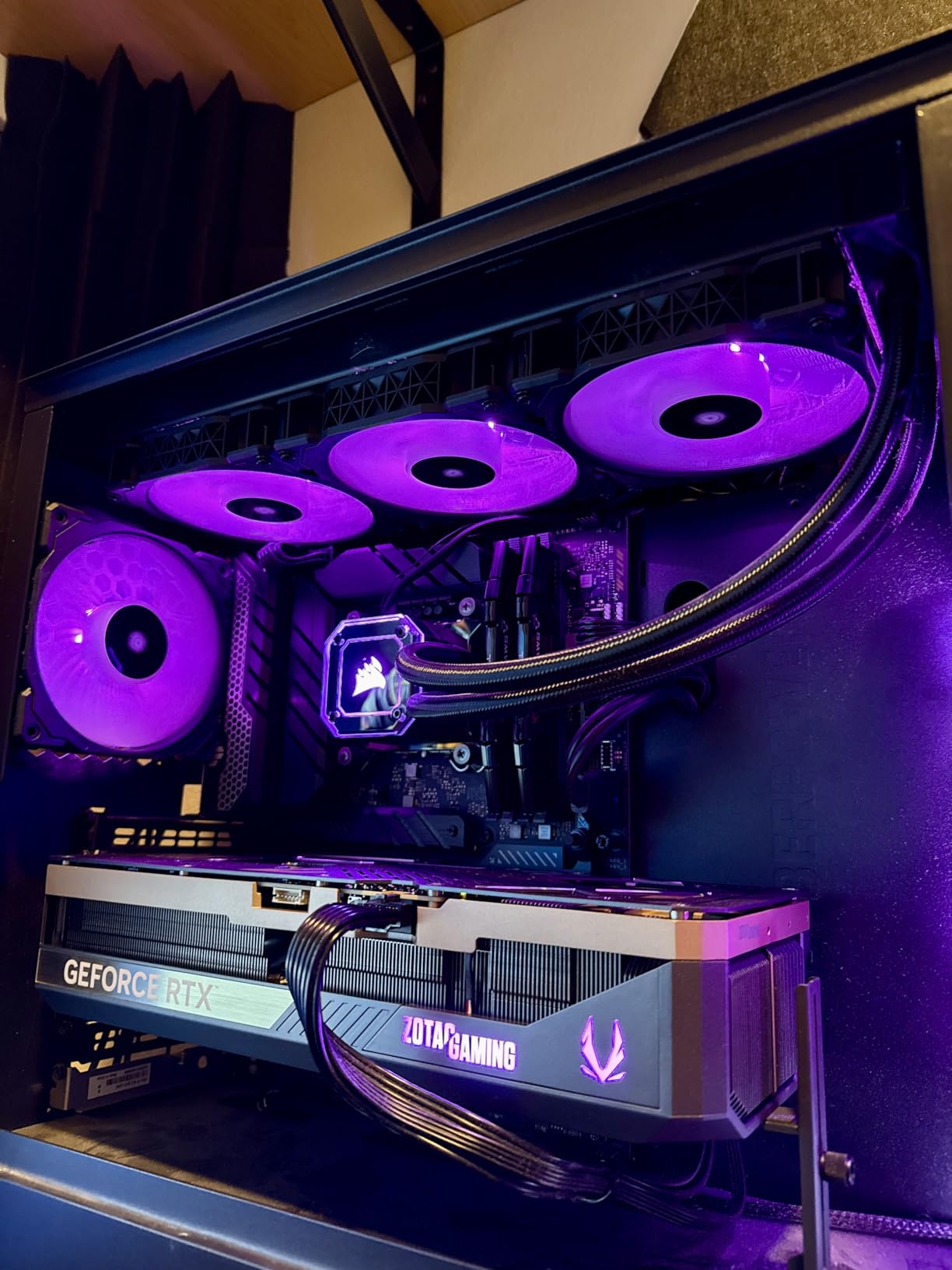 ZOTAC Gaming GeForce RTX 5090 Solid OC DLSS 4 32GB GDDR7 Customer Review ZOTAC Gaming GeForce RTX 5090 Solid OC DLSS 4 32GB GDDR7 - Customer Photo 2
