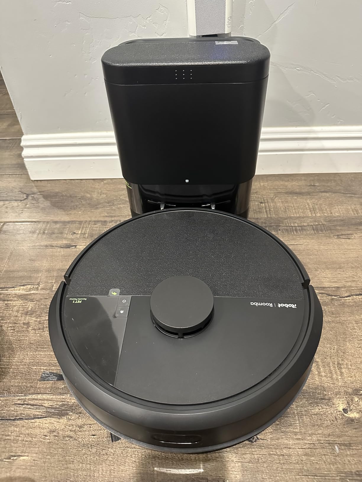 Roomba 105 Vac Robot Vacuum with AutoEmpty Dock - Self-Empties for 75 Days, Easy to use, Intense Power-Lifting Suction, LiDAR Navigation, Multi-Surface Cleaning, Cleans in Neat Rows customer photo 2