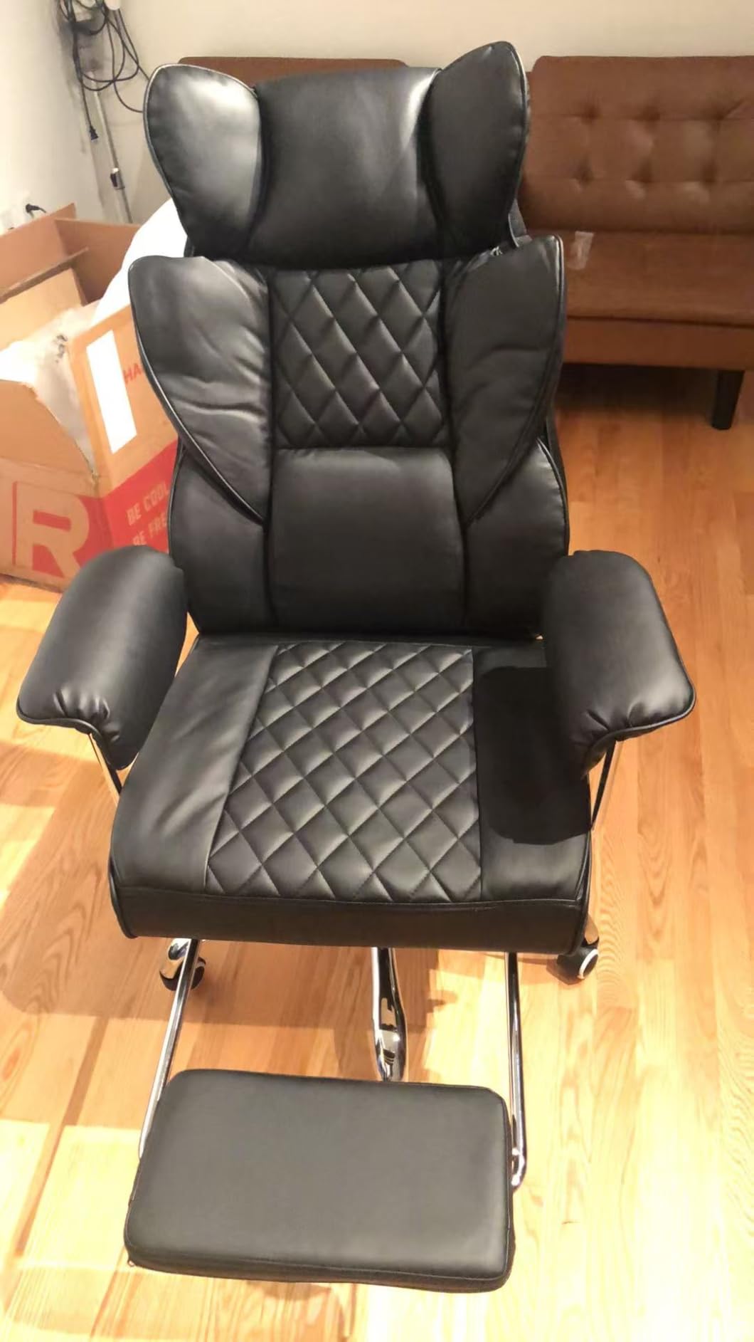 GTRACING Gaming Chair,Office Chair with Pocket Spring Lumbar Support, Ergonomic Comfortable Wide Office Desk Computer Chair with Outward Fixed Soft Armrests and Footrest (PU Leather, Black) Customer Review GTRACING Gaming Chair,Office Chair with Pocket Spring Lumbar Support, Ergonomic Comfortable Wide Office Desk Computer Chair with Outward Fixed Soft Armrests and Footrest (PU Leather, Black) - Customer Photo 2