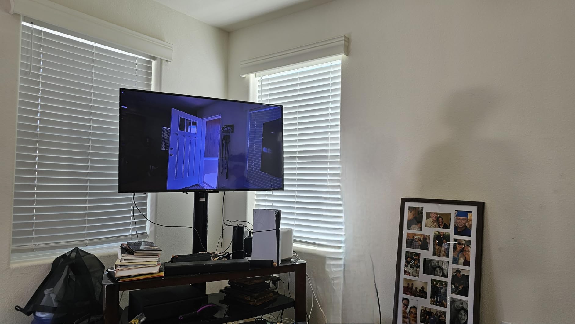 Samsung 43-Inch Class Crystal UHD U8000F 4K Smart TV (2025 Model) Customer Review Samsung 43-Inch Class Crystal UHD U8000F 4K Smart TV (2025 Model) - Customer Photo 1
