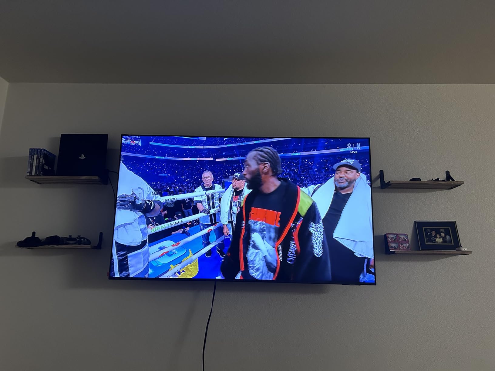 Samsung 70-Inch Class Crystal UHD U8000F 4K Smart TV (2025 Model) Customer Review Samsung 70-Inch Class Crystal UHD U8000F 4K Smart TV (2025 Model) - Customer Photo 2
