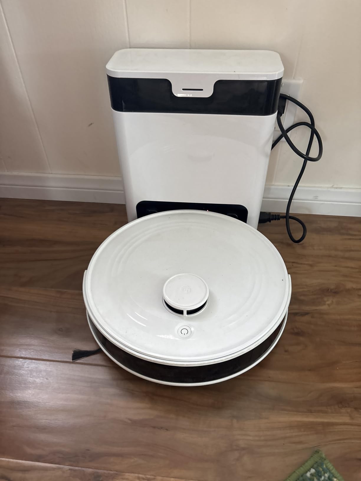 Lefant LiDAR Robot Vacuum and Mop, 450ml Visible Dustbin, Upgraded 190° PSD Obstacle Avoidance, Customized Cleaning, Multi-Floor Mapping, 150 Mins Runtime, WiFi/Alexa/APP, Pet Hair & Carpets, M330 Pro Customer Review Lefant LiDAR Robot Vacuum and Mop, 450ml Visible Dustbin, Upgraded 190° PSD Obstacle Avoidance, Customized Cleaning, Multi-Floor Mapping, 150 Mins Runtime, WiFi/Alexa/APP, Pet Hair & Carpets, M330 Pro - Customer Photo 1