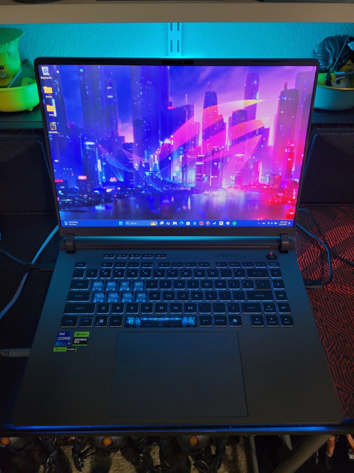 ASUS ROG Strix G16 (2025) Gaming Laptop, 16 ASUS ROG Strix G16 (2025) Gaming Laptop, 16