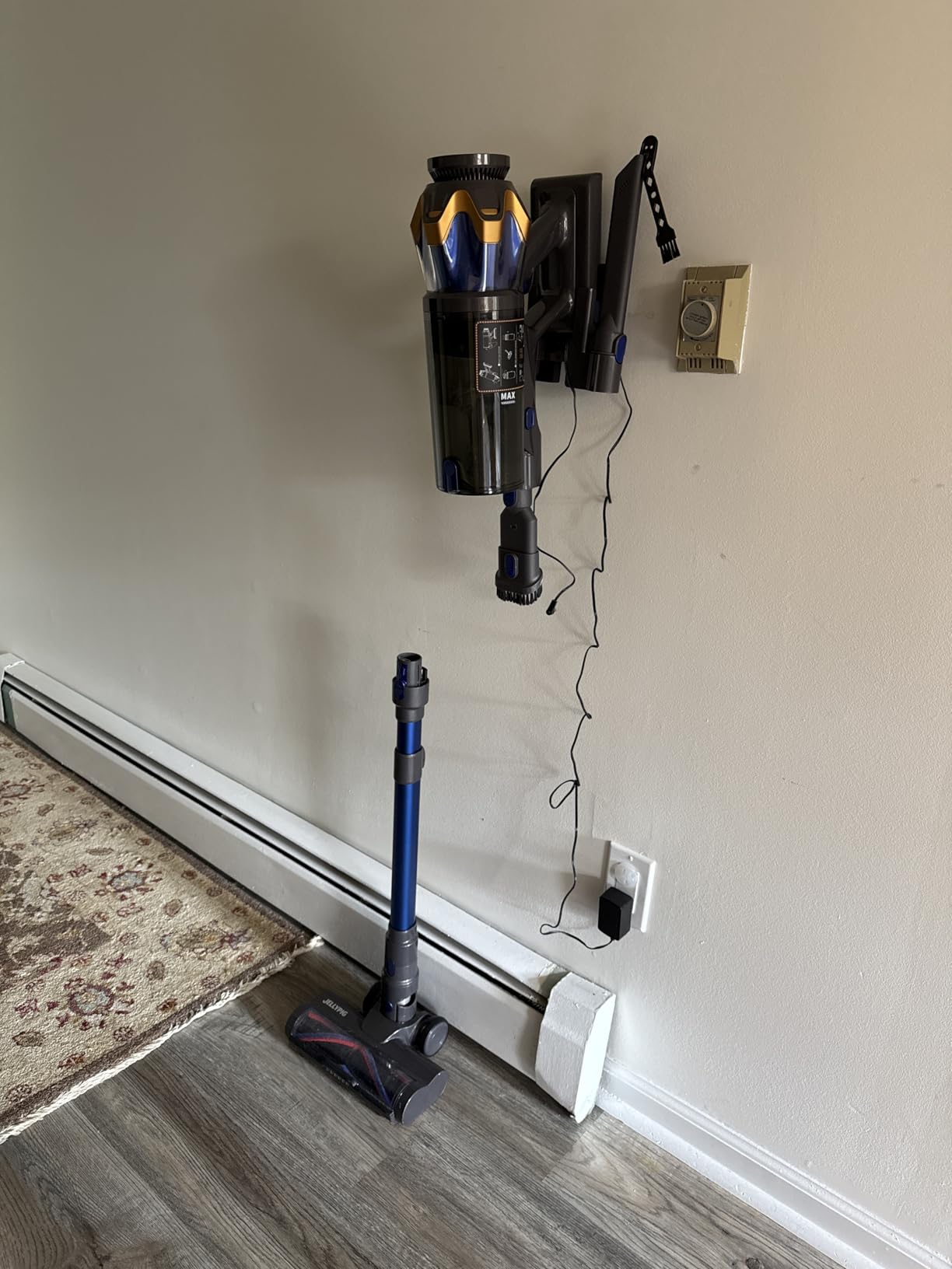 Cordless Vacuum Cleaner, Upgraded 650W 55KPA 70Mins Cordless Stick Vacuum Cleaner with Self-Standing and Touch Screen, Anti-tangle Wireless Vacumm, Vacuum Cleaners for Home/Pet Hair/Carpets/Floors customer photo 1