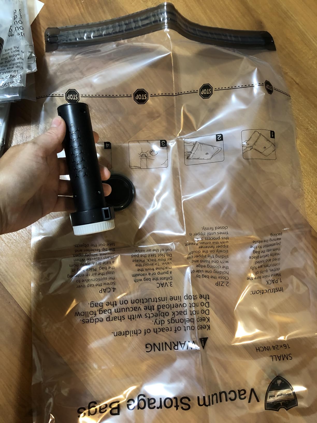 SUOCO Vacuum Bags for Travel with Portable Electric Pump, 8 Pack Carry on Size Compression Packing Seal Bags for Luggage and Suitcase, Space Saver for Clothing Travel - Customer Photo 1